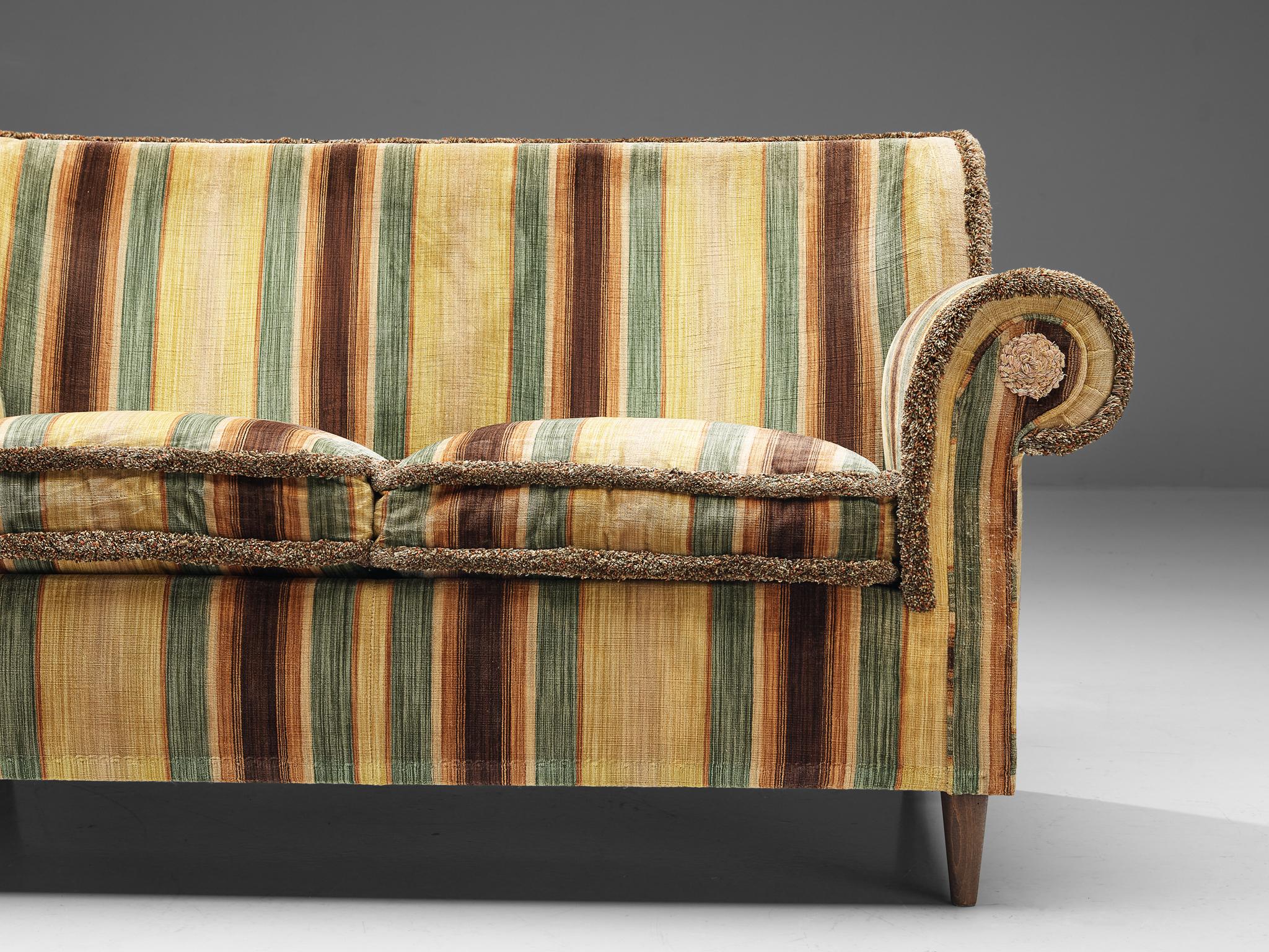Italian Sofa in Striped Velvet Upholstery  In Good Condition In Waalwijk, NL