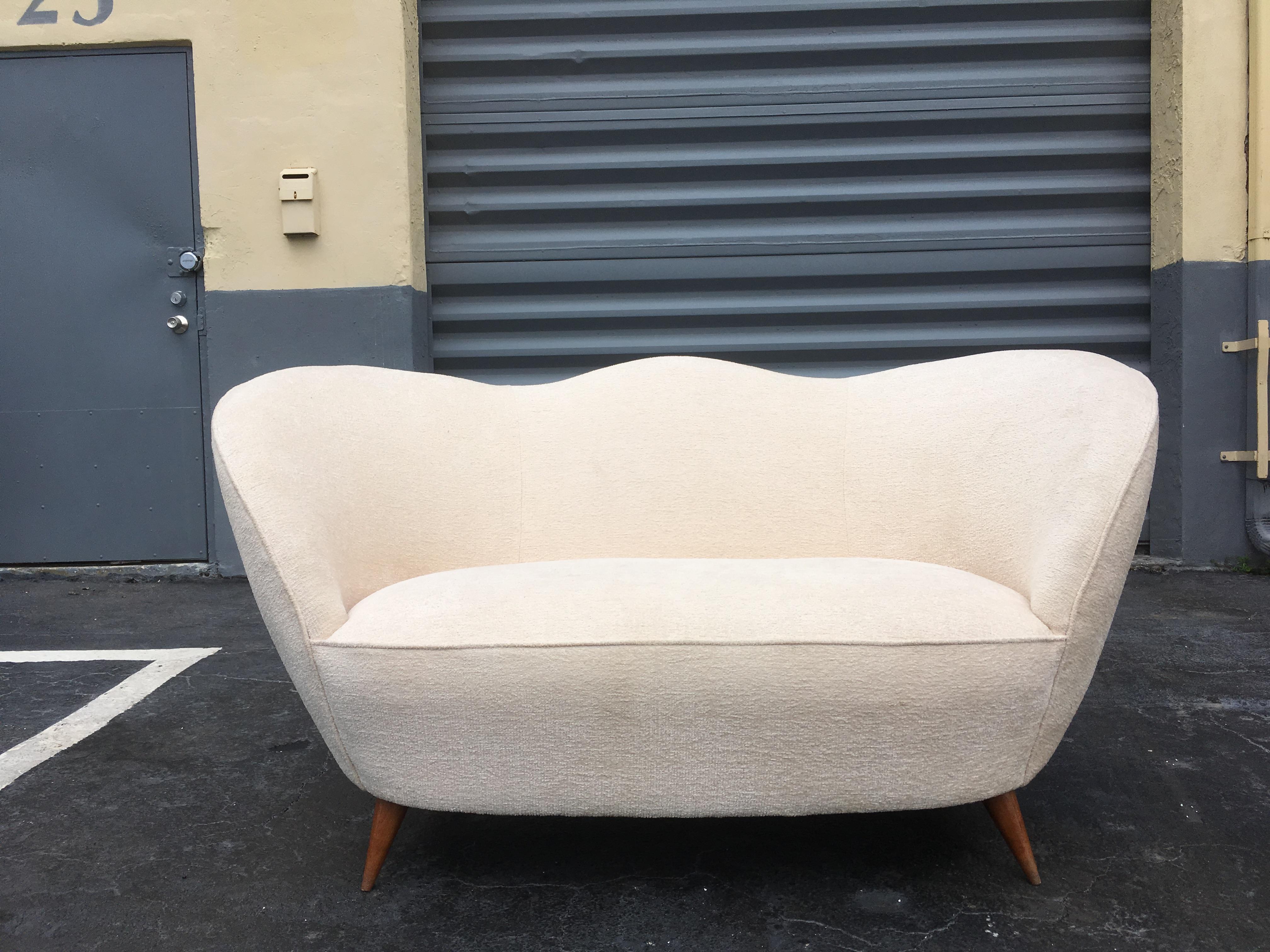 Fabric Italian Sofa in the Style of Gio Ponti, 1950s For Sale