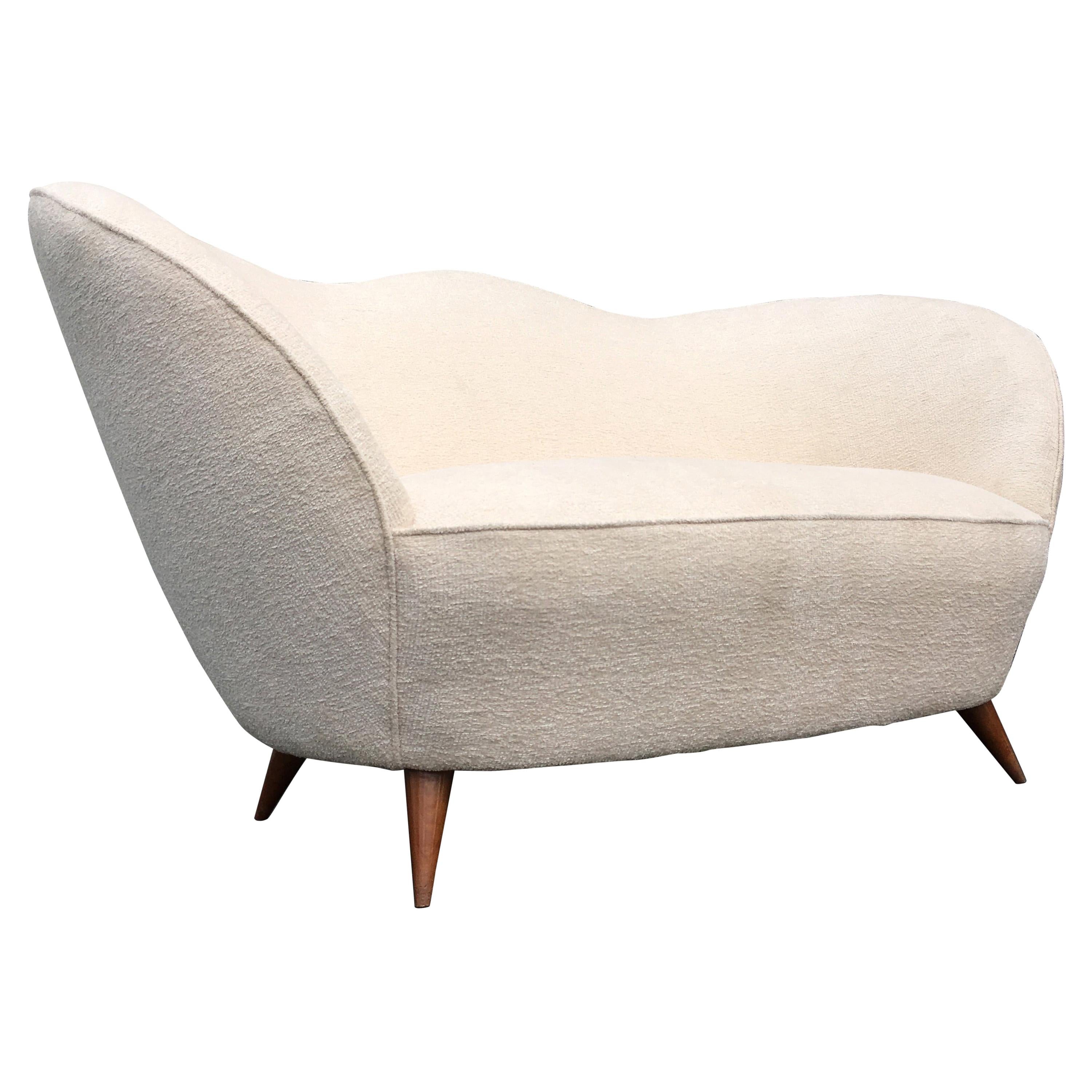 Italienisches italienisches Sofa im Stil von Gio Ponti, 1950er Jahre im Angebot