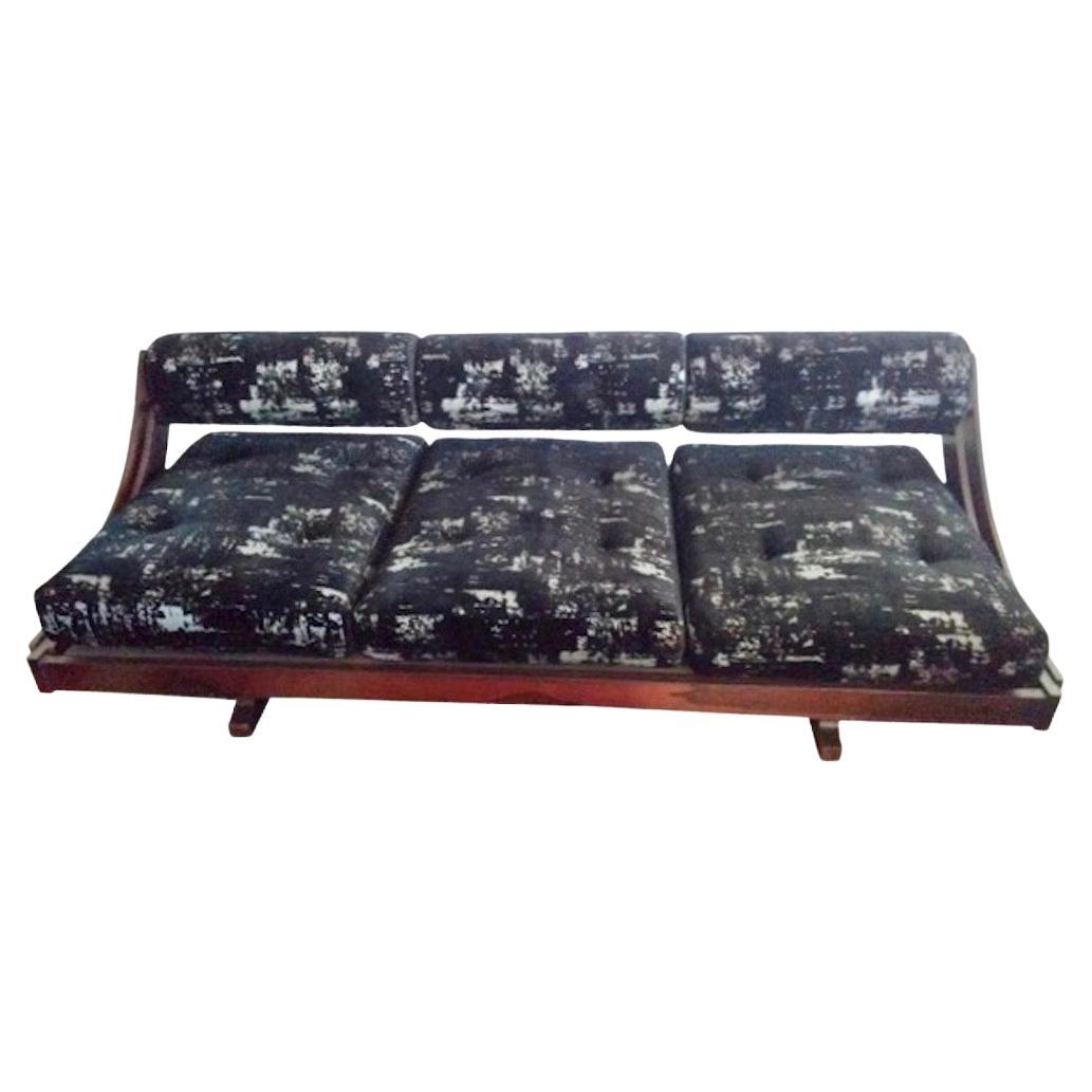Italienisches Sofa Modell GS-195 von Gianni Songia für Sormani