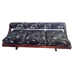 Italienisches Sofa Modell GS-195 von Gianni Songia für Sormani
