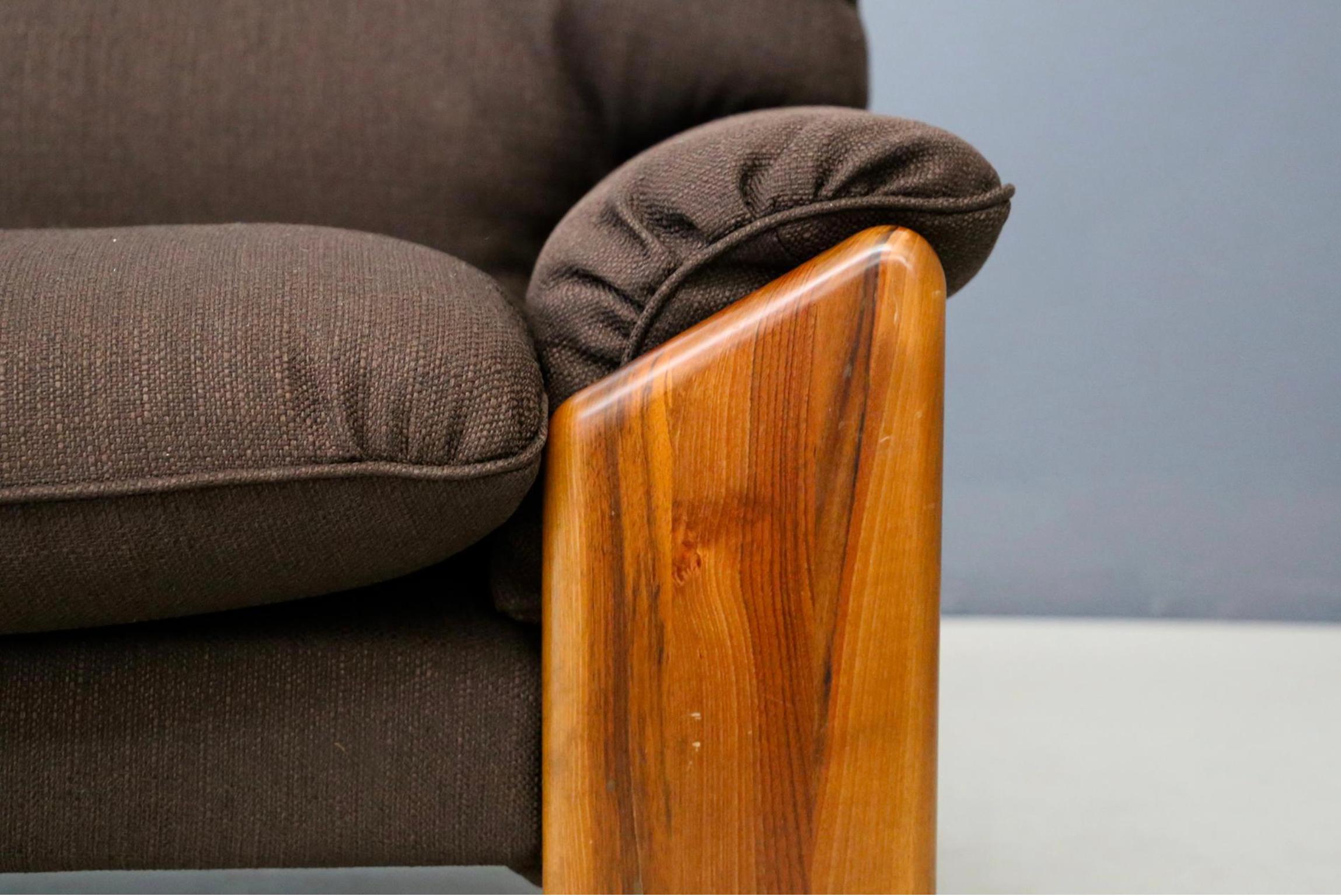 Italian Sofa Sapporo for Mobil Girgi in brown fabric im Angebot 5