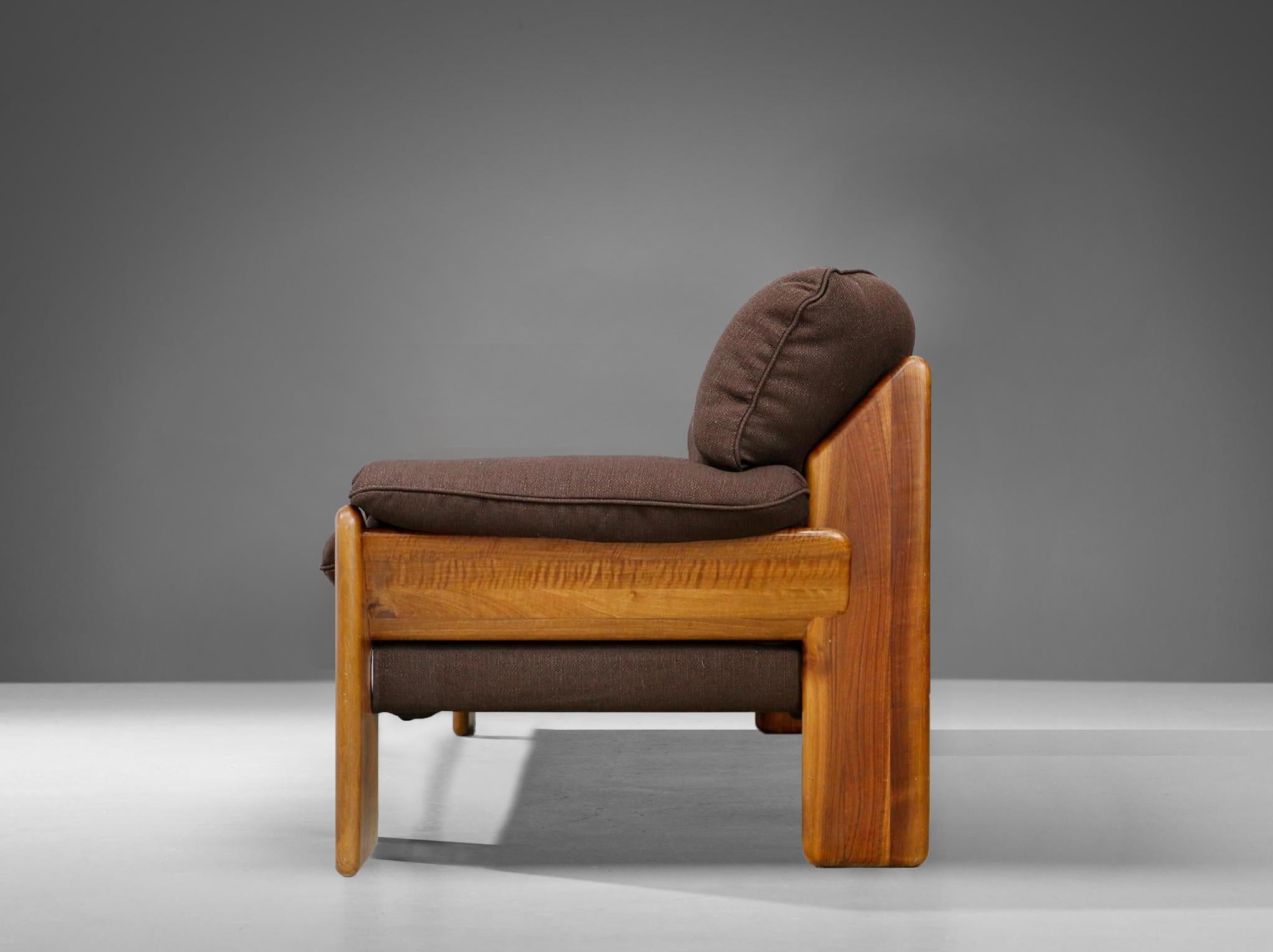 Italian Sofa Sapporo for Mobil Girgi in brown fabric (Moderne der Mitte des Jahrhunderts) im Angebot