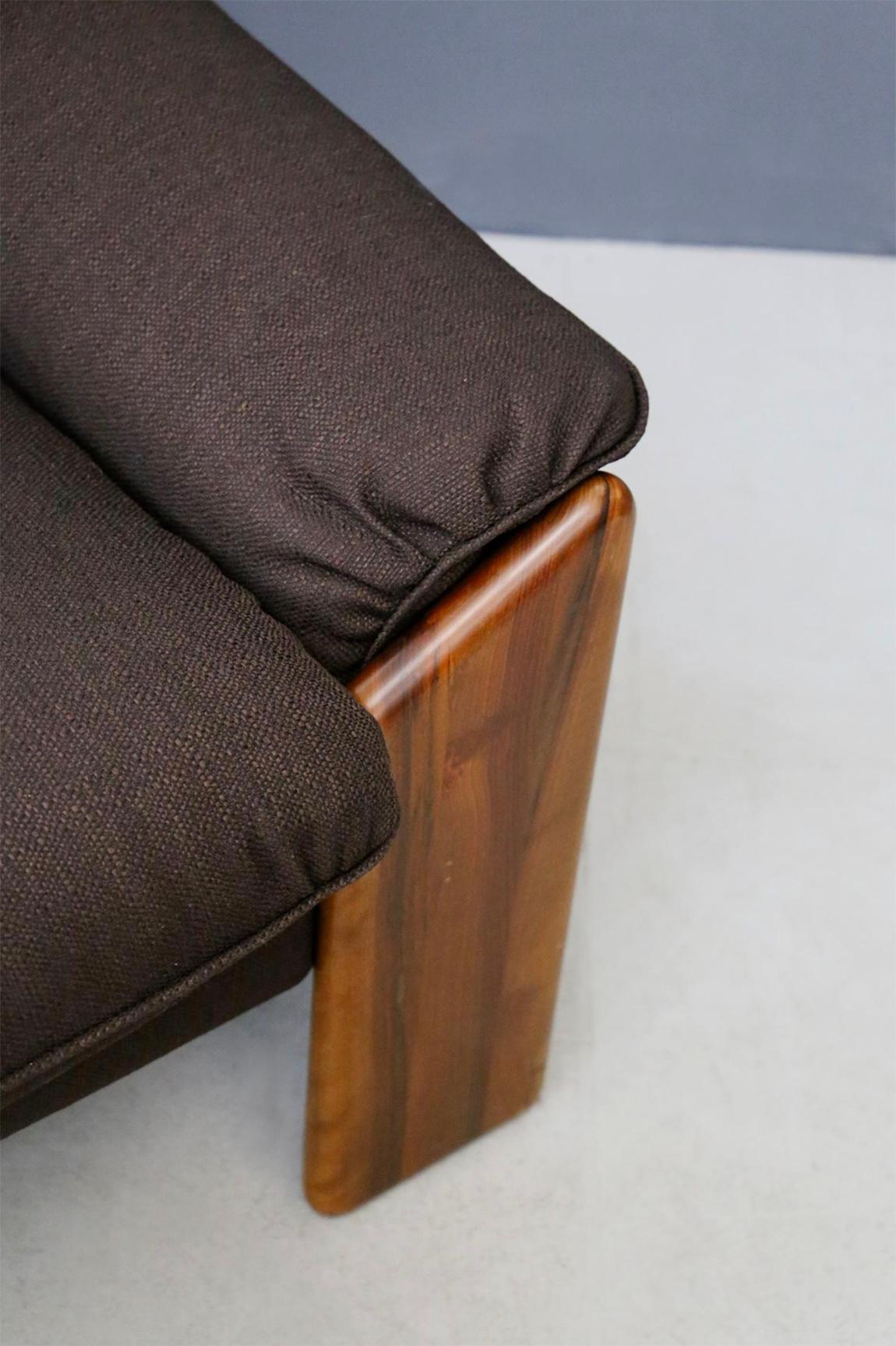 Italian Sofa Sapporo for Mobil Girgi in brown fabric im Angebot 2