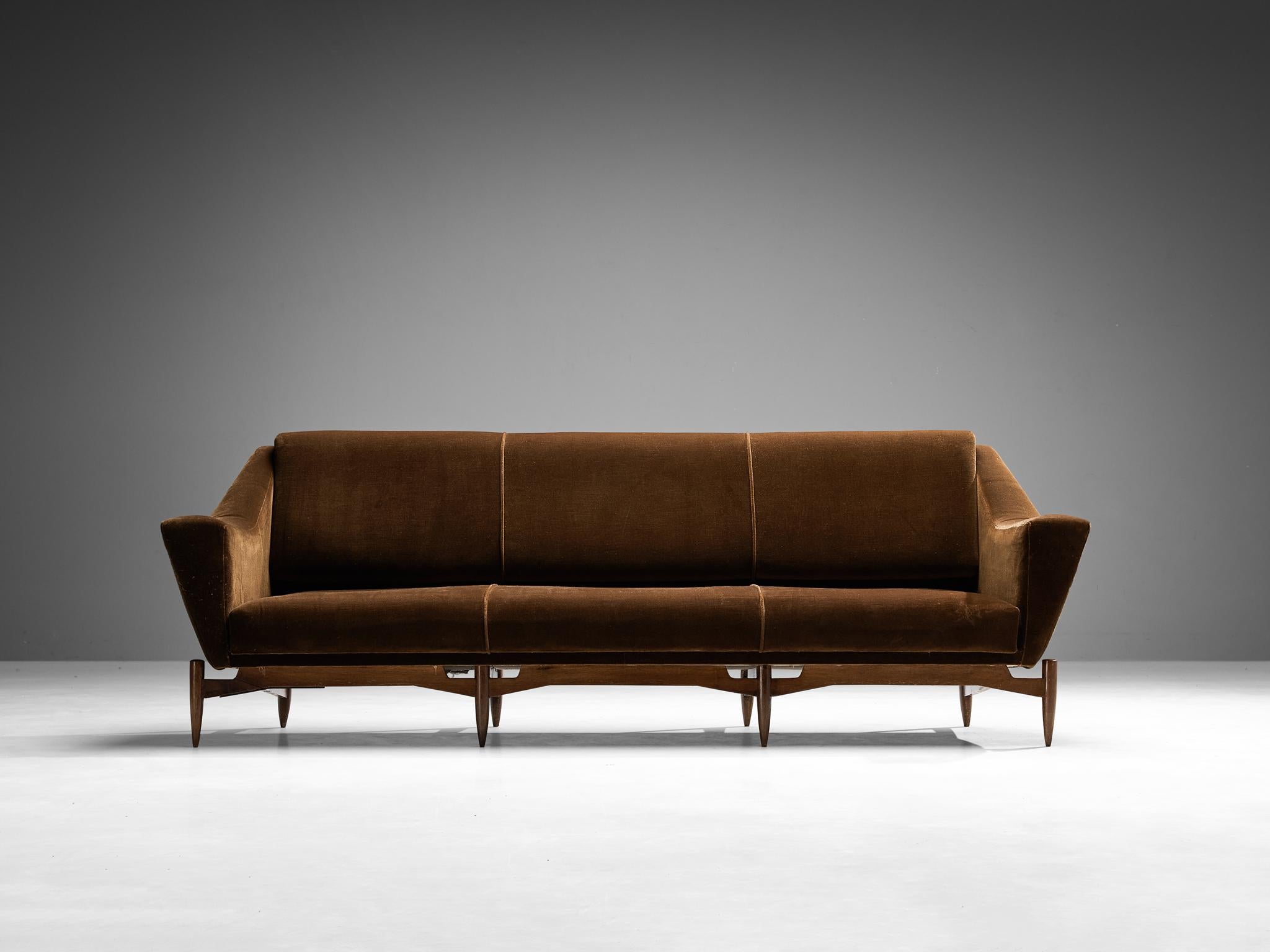 Italian Sofa with Exposed Elegant Wooden Frame in Brown Velvet In Good Condition In Waalwijk, NL