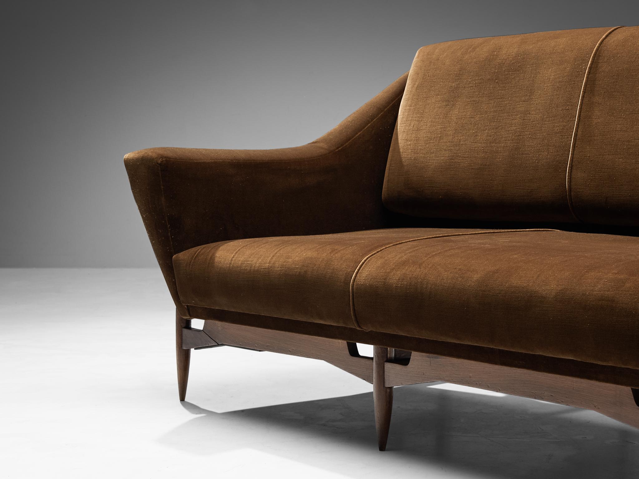 Italian Sofa with Exposed Elegant Wooden Frame in Brown Velvet 3