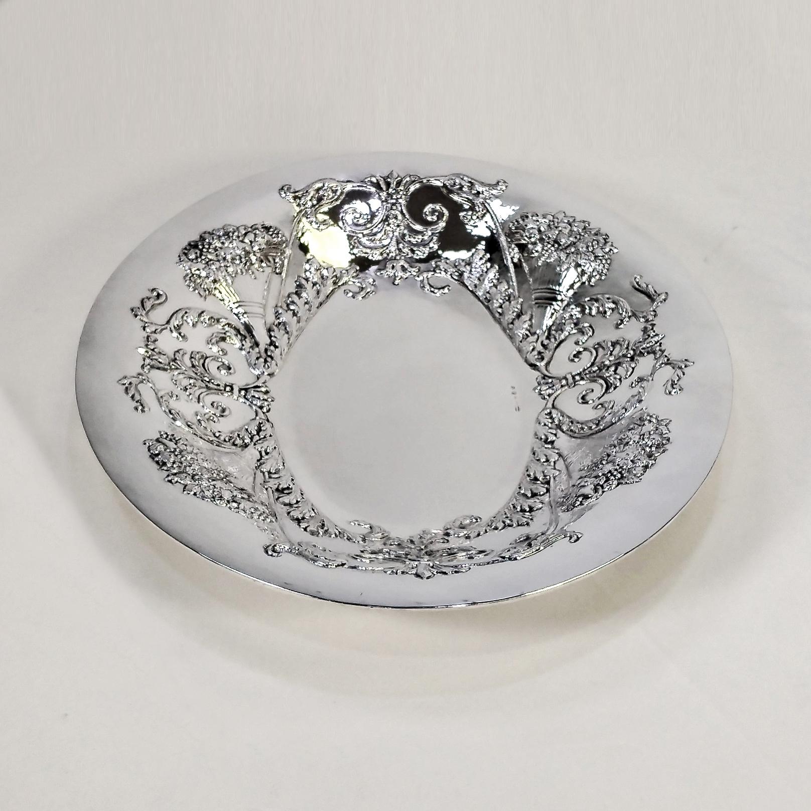 Italian Solid 800 Silver embossed oval centerpiece 
