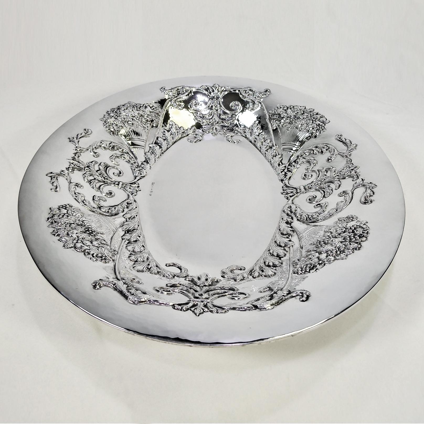 Altro Italian Solid 800 Silver embossed oval centerpiece 