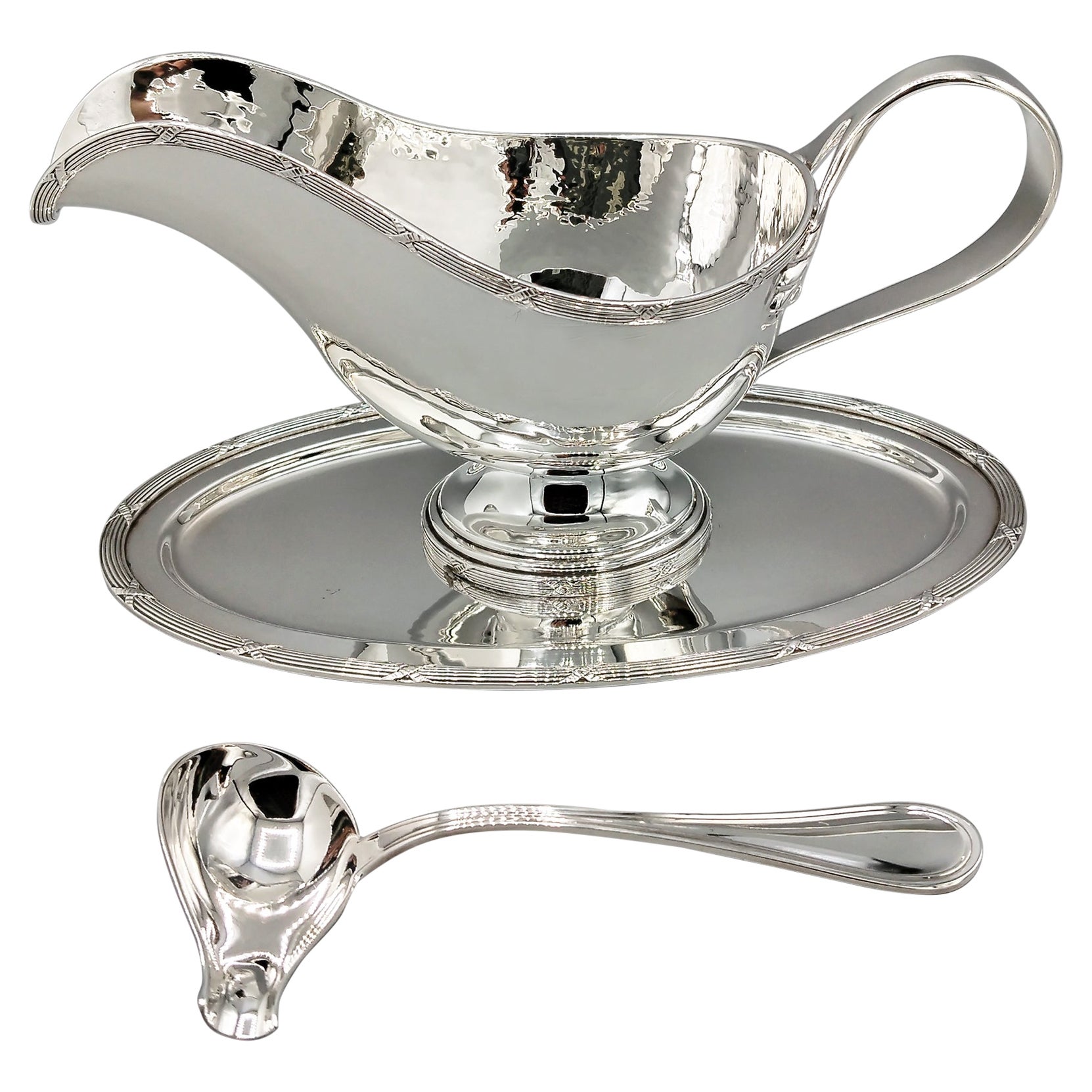 Italienisch Massiv 800 Silber Louis XVI Stile Sauciere mit Souce Löffel im Angebot