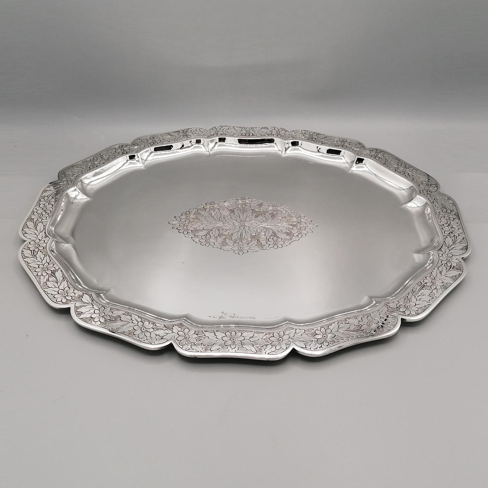 Bandeja barroca de forma ovalada en plata 800 totalmente artesanal.
Bandeja ovalada de chapa 