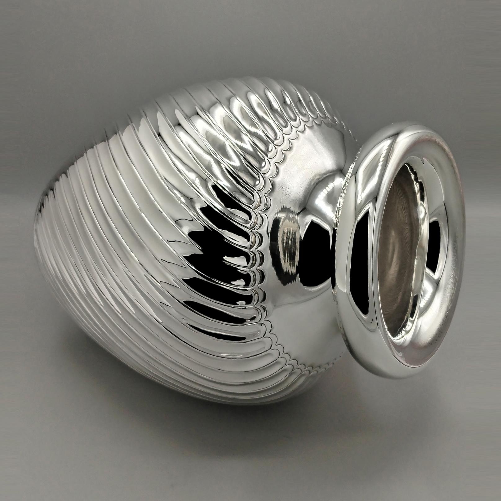Italian Solid 800 Silver Vase in vendita 7