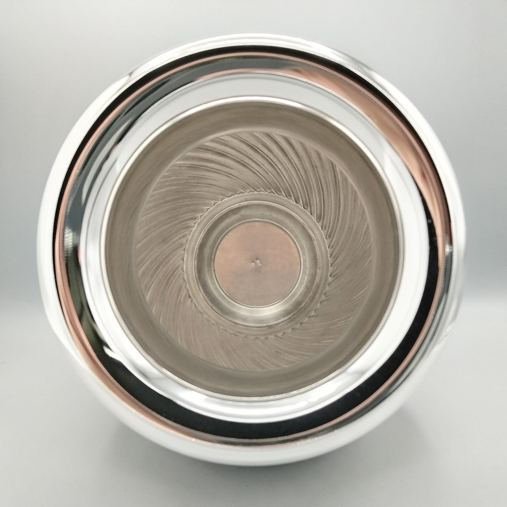 Periodo contemporaneo Italian Solid 800 Silver Vase in vendita