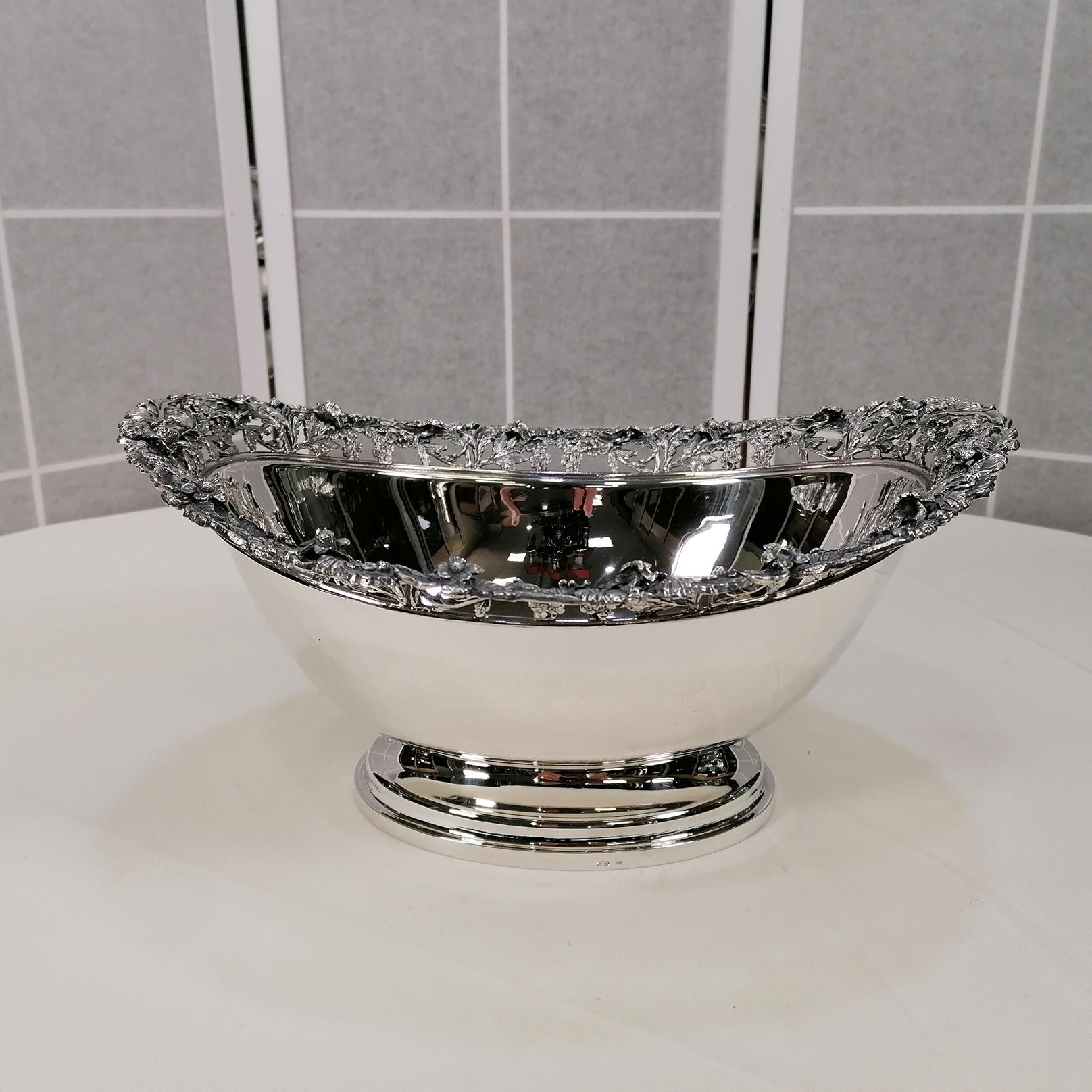Italian Solid 800n Silver Oval Centrepiece  - Jatte For Sale 6