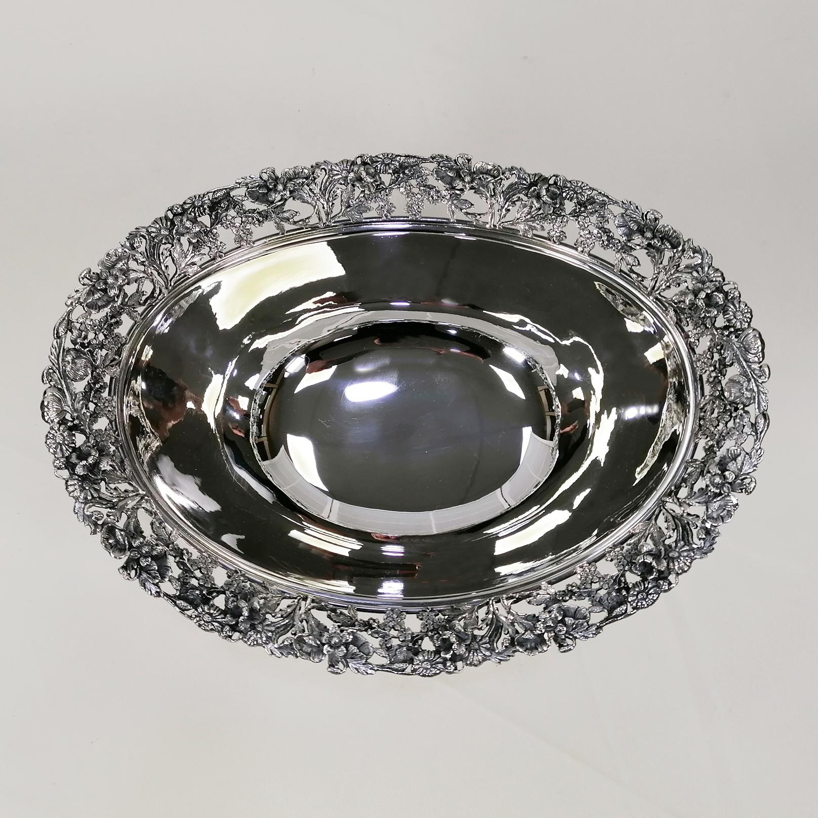 Italian Solid 800n Silver Oval Centrepiece  - Jatte For Sale 8