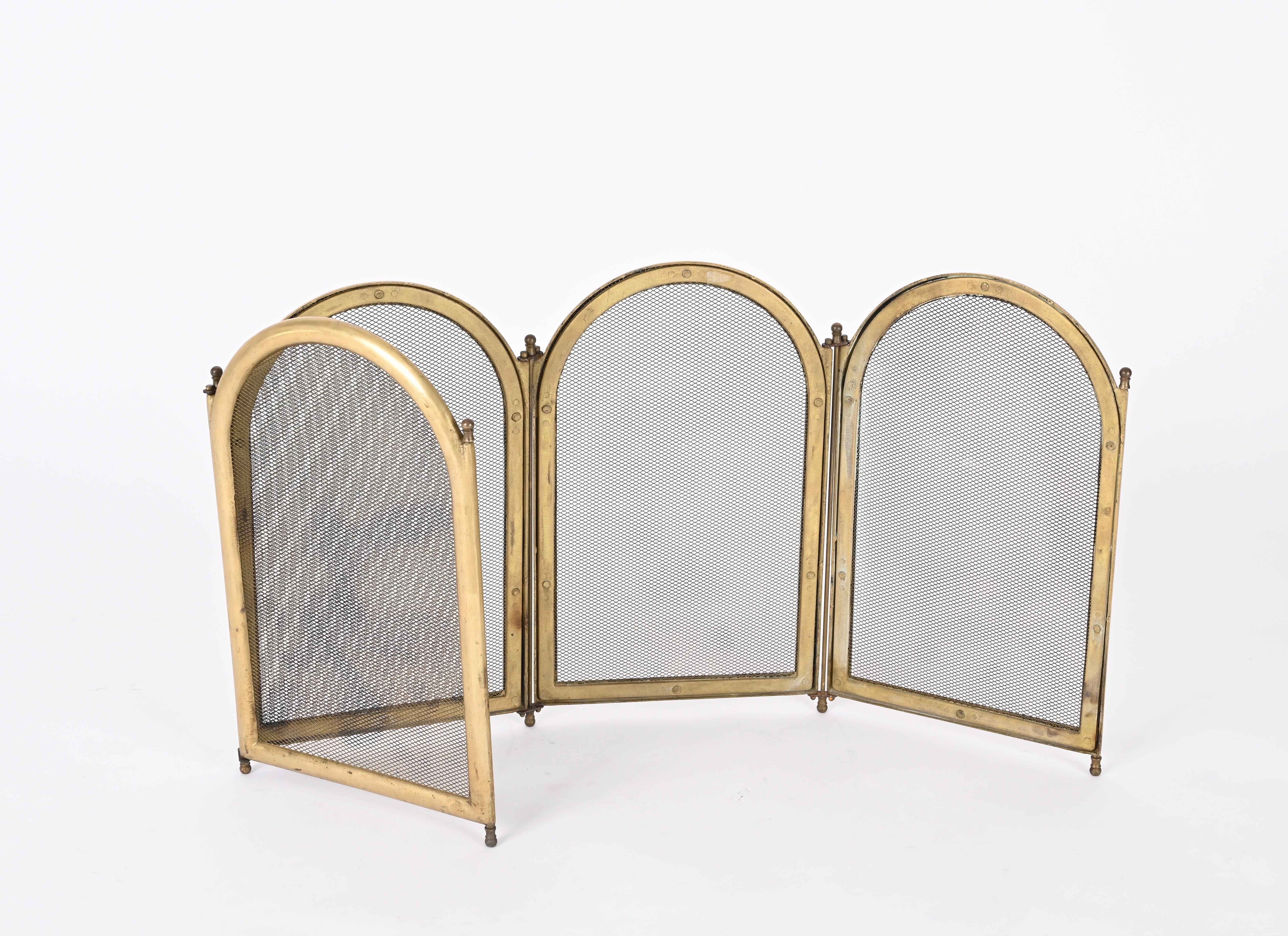 Italian Solid Brass Folding Fireplace Screen or Fire Guard, Italy 1960s For Sale 1
