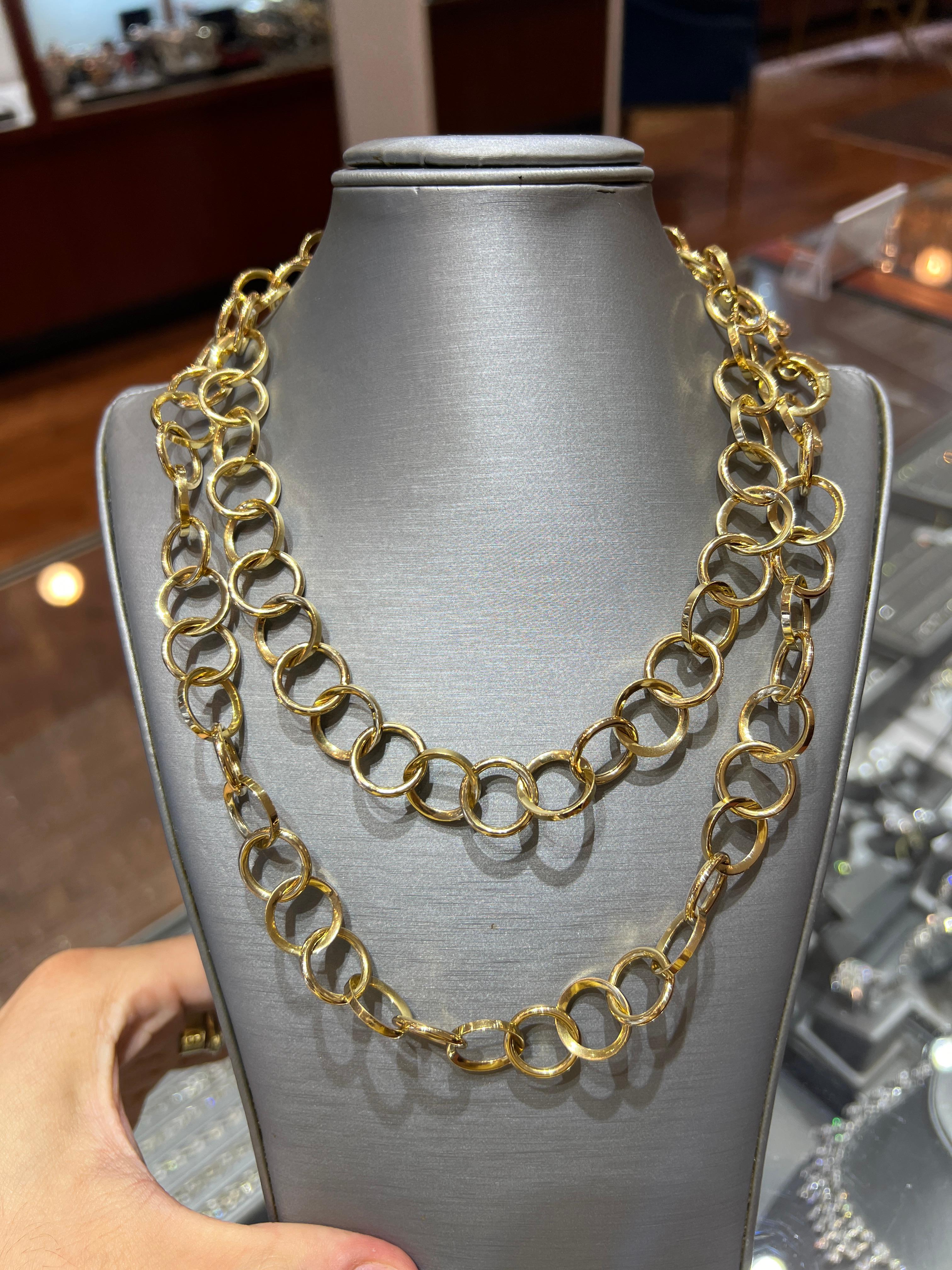 Moderne Collier en or jaune 18K à maillons massifs italiens avec une longue chaîne à maillons de 36 pouces en vente