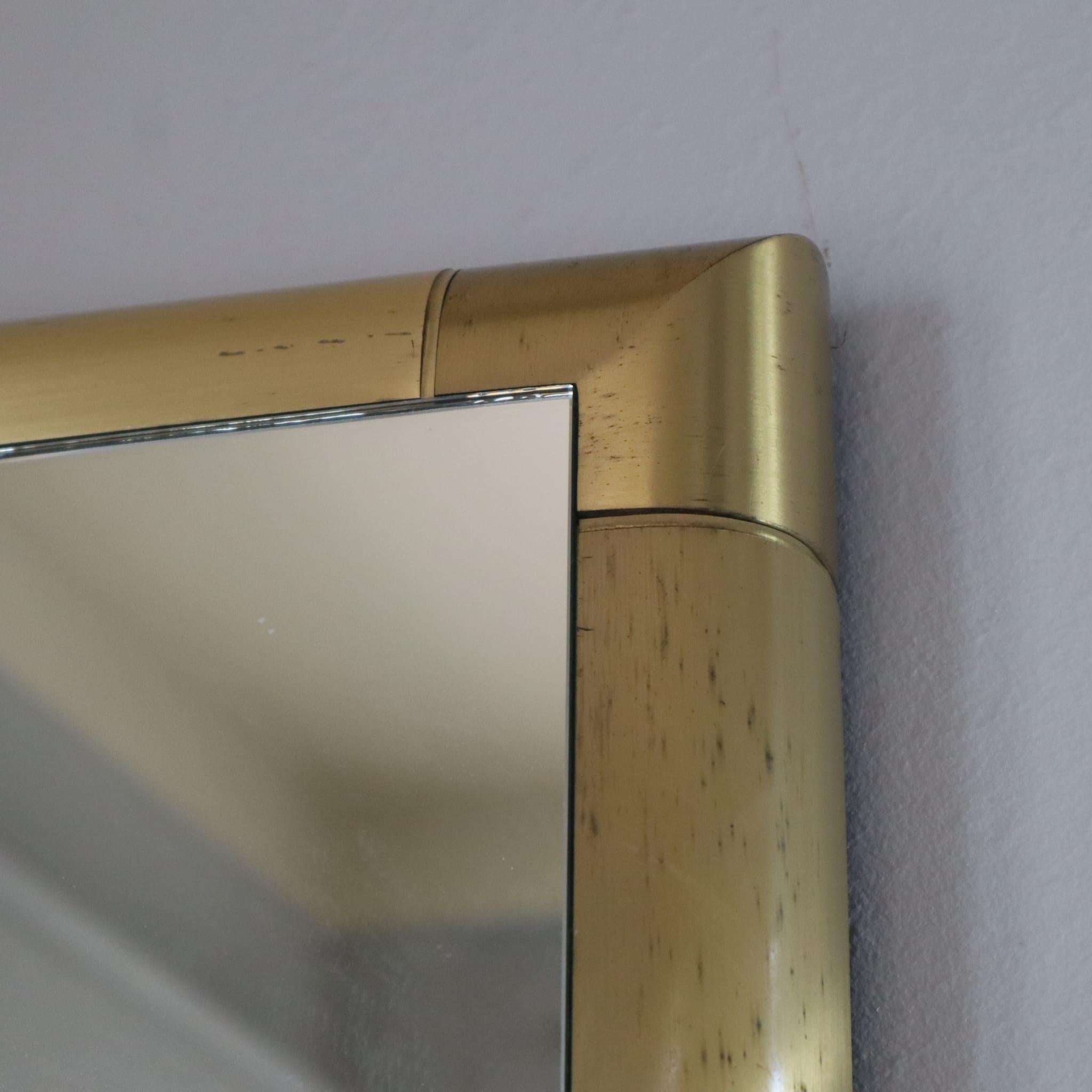italian solid polished brass mirror in style of Tommaso Barbi, Italy, 1970s In Good Condition For Sale In Nicolosi, IT