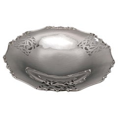 Italian Solid Silver Centerpiece Baroque revival style on feet