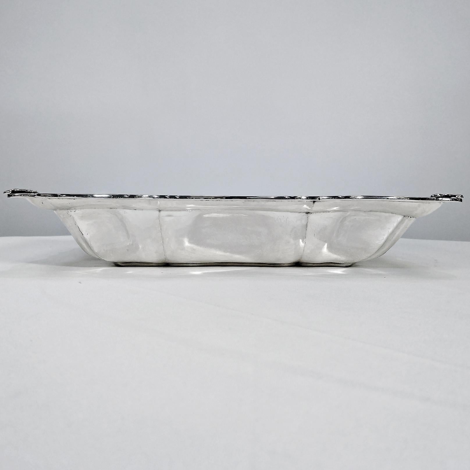 Italian Solid Solid 800 Silver Rectangular Centerpiece in Baroque Style in vendita 5