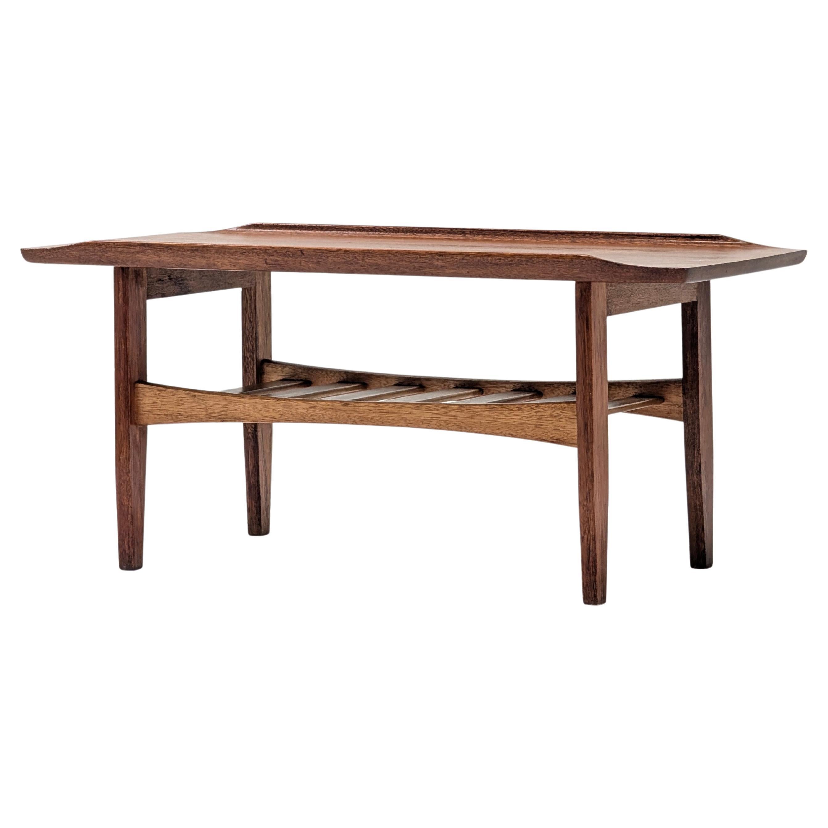 Table basse en teck massif italien "Tray Top" par 3B, c.1970