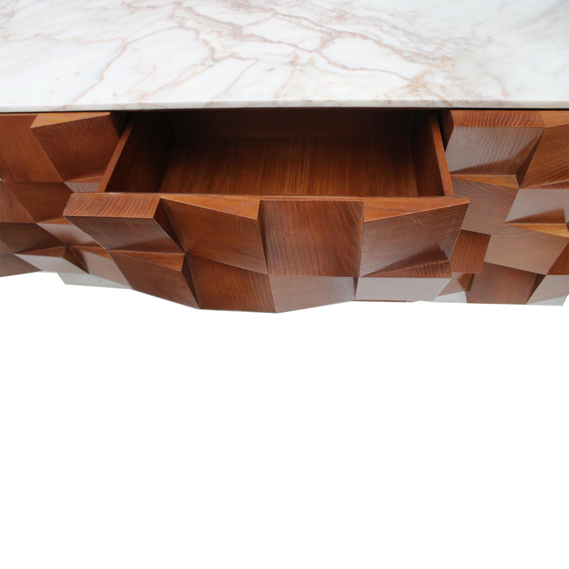 Buffet de style brutaliste en bois massif et marbre de Sienne en vente 2
