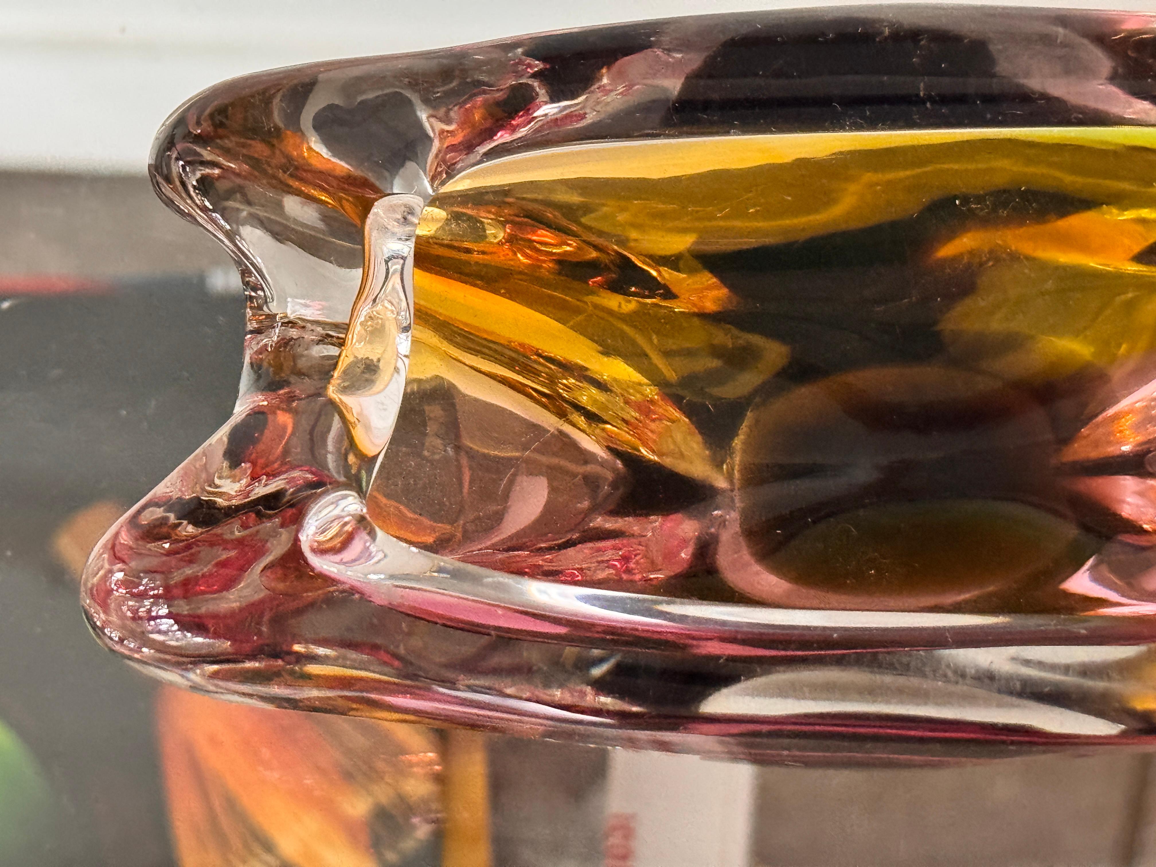 Cendrier italien en verre Sommerso, Murano Attribué à Josef Rozínek, années 1960 en vente 1