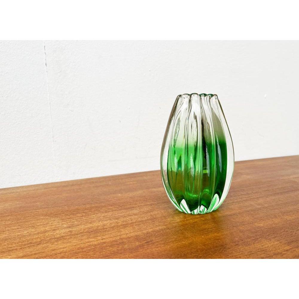 Vaso italiano in vetro di Murano Sommerso attribuito a Barovier&Toso, anni '70 in vendita 4