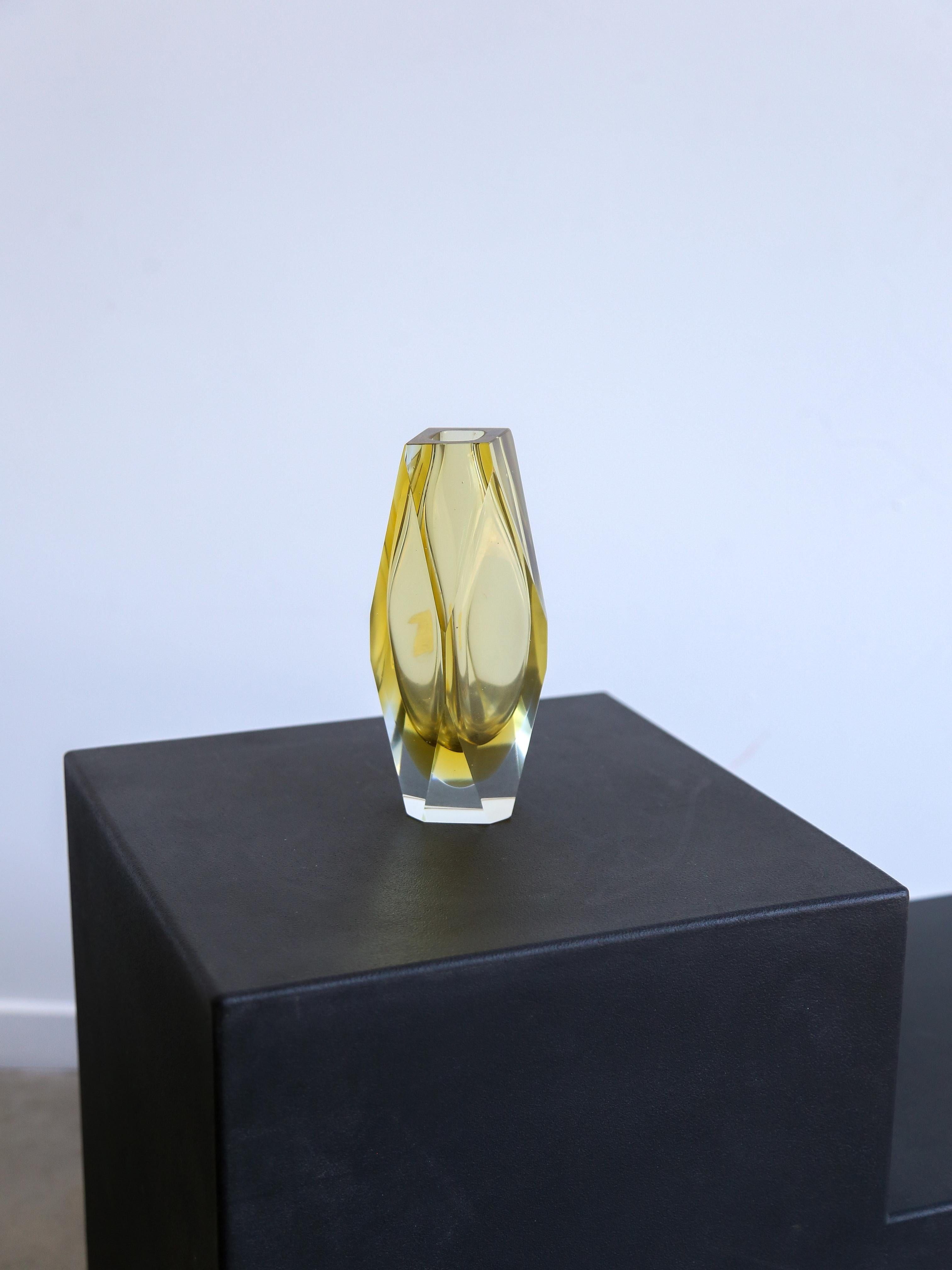 Mid-Century Modern Italian Sommerso Murano Glass Yellow Vase For Sale