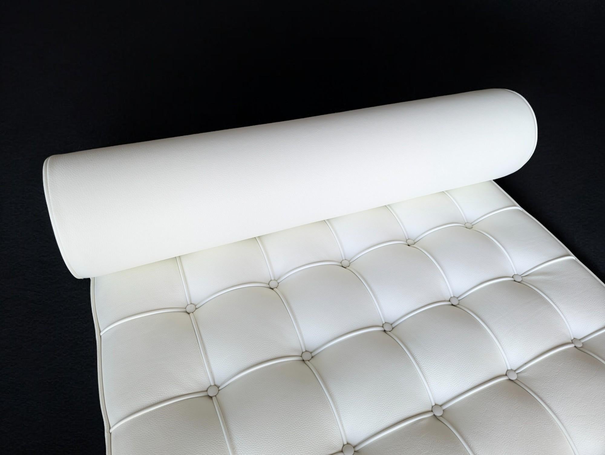 Italian Sommier Barcelona Knoll Classic in white leather In Excellent Condition In Traversetolo, IT