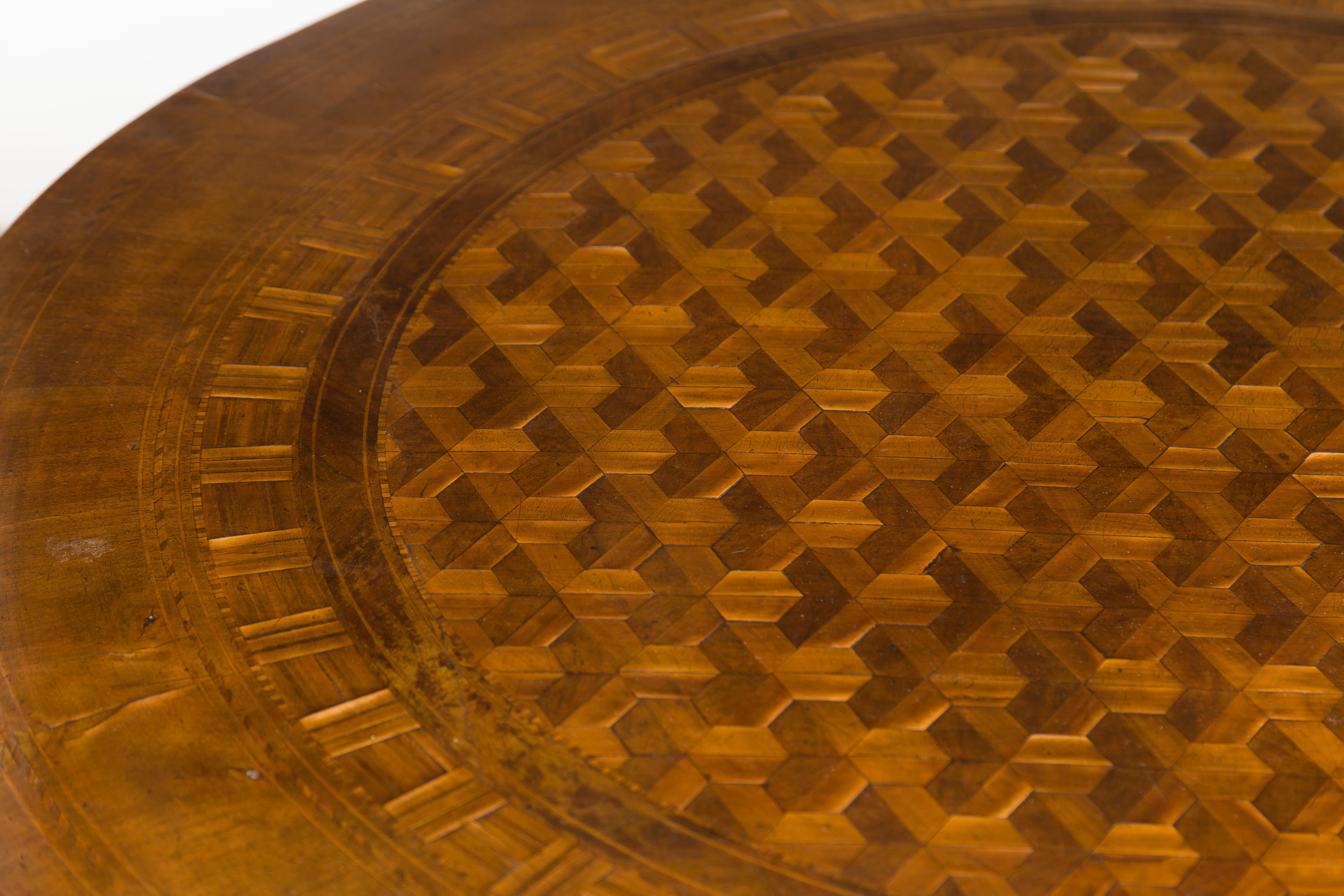 Italian Sorrento 1880s Walnut Pedestal Table with Marquetry Top and Tripod Base 1