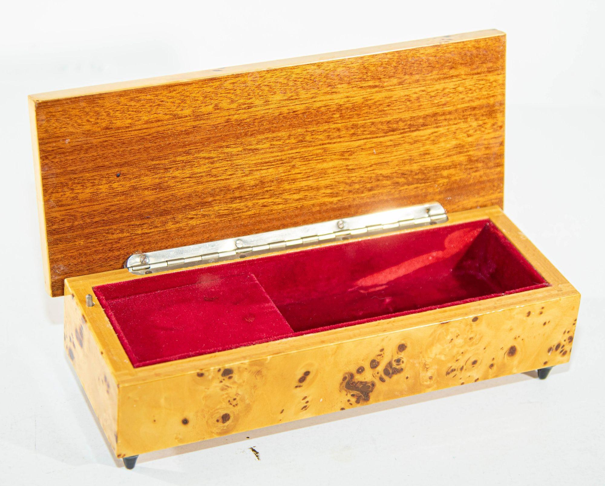 Italian Sorrento Burl Wood Jewelry Box Music Box, 1960s 3