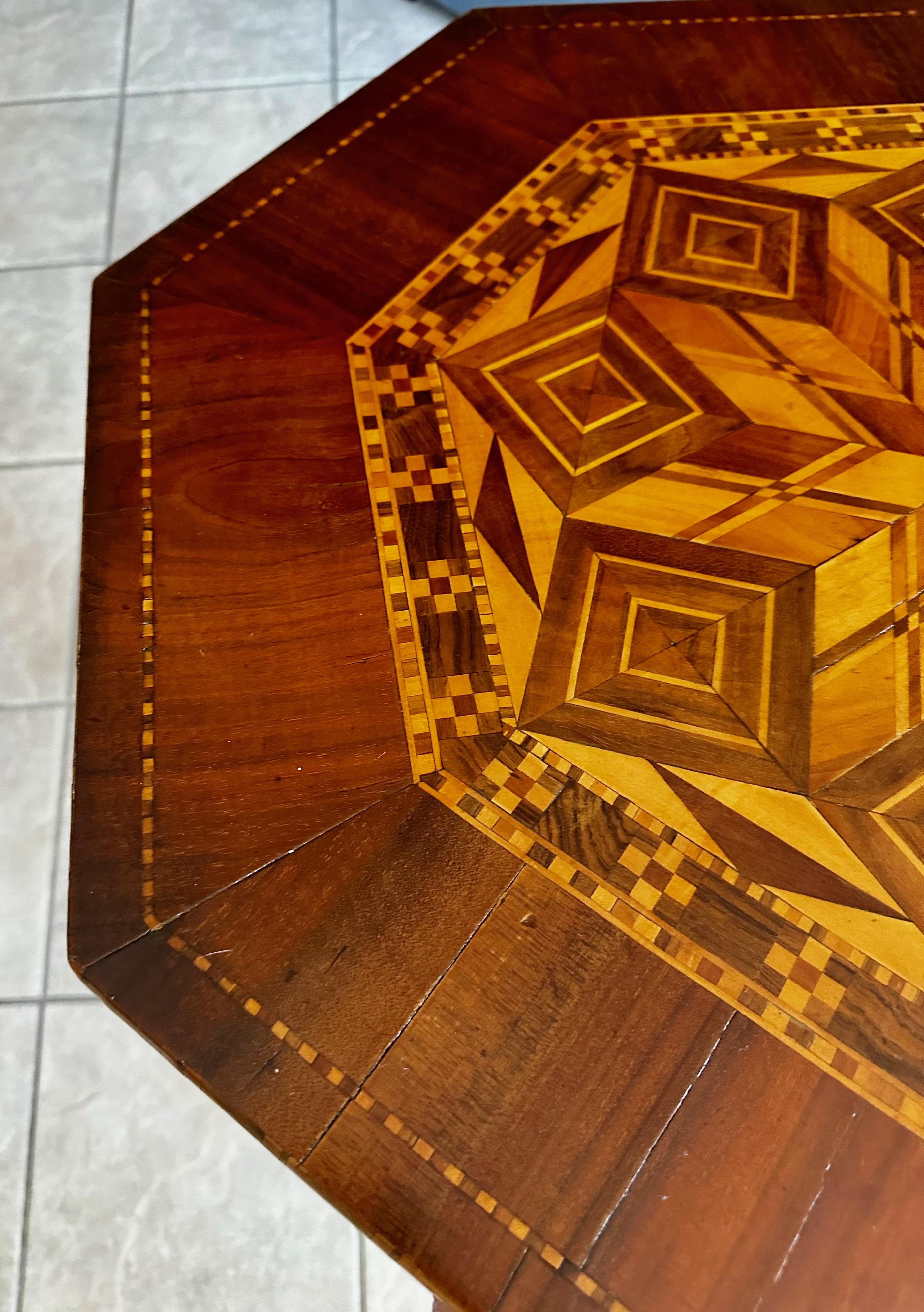 Italian Sorrento Inlaid Marquetry Side Table Circa 1900 For Sale 7