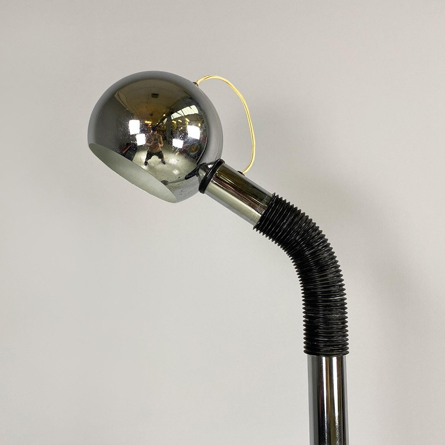 Italian space age adjustable chromed steel and black plastic floor lamp, 1970s For Sale 4