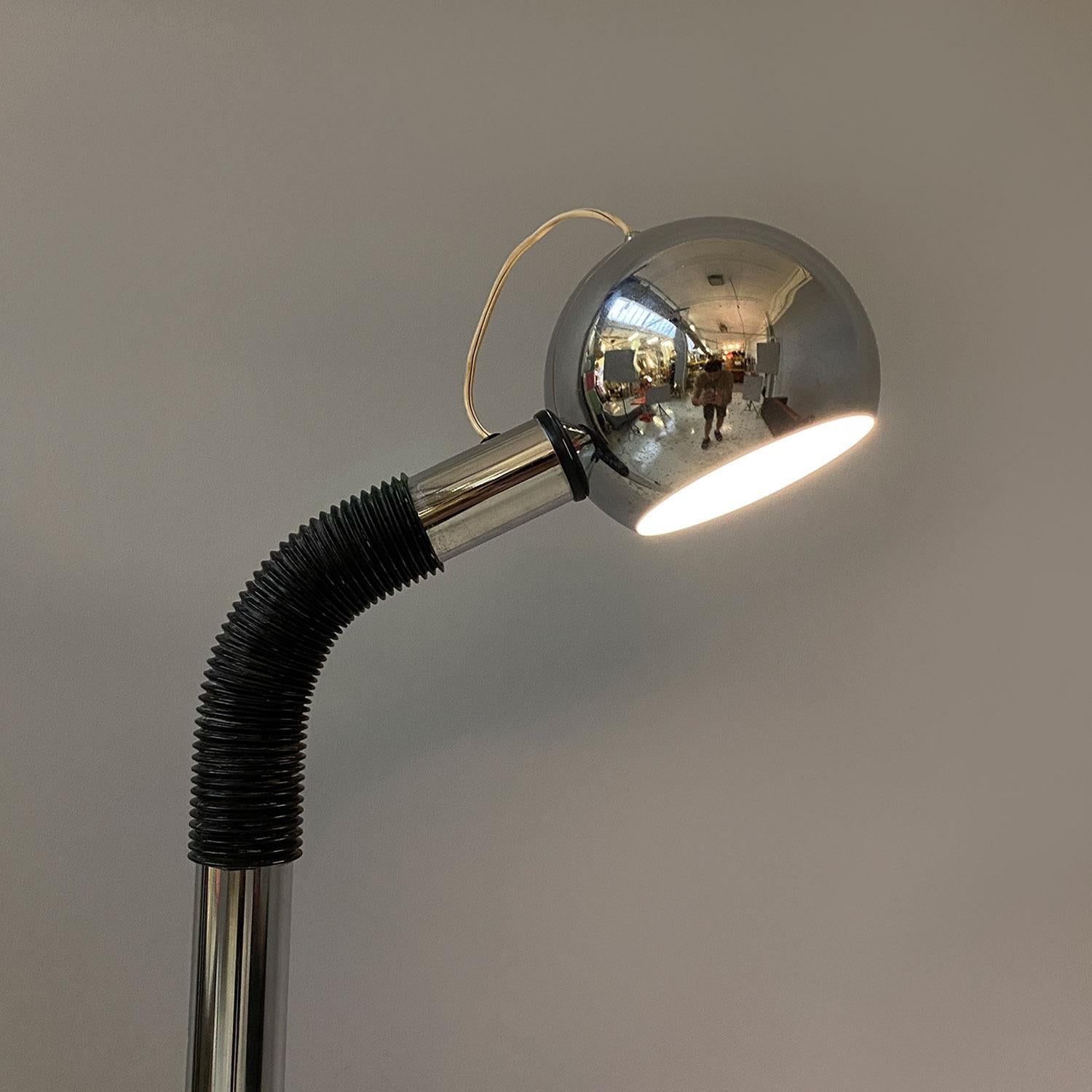 Italian space age adjustable chromed steel and black plastic floor lamp, 1970s For Sale 2