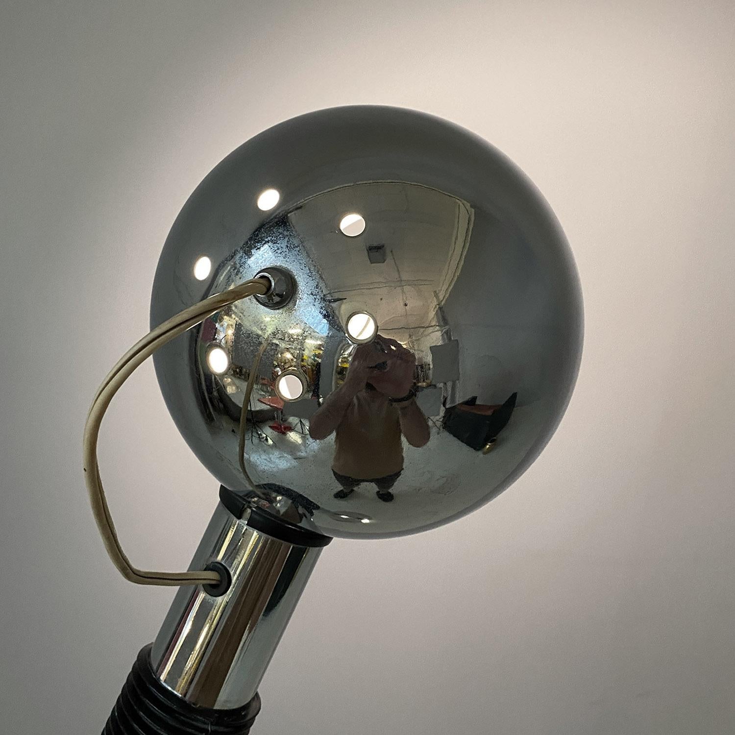 Italian space age adjustable chromed steel and black plastic floor lamp, 1970s For Sale 3