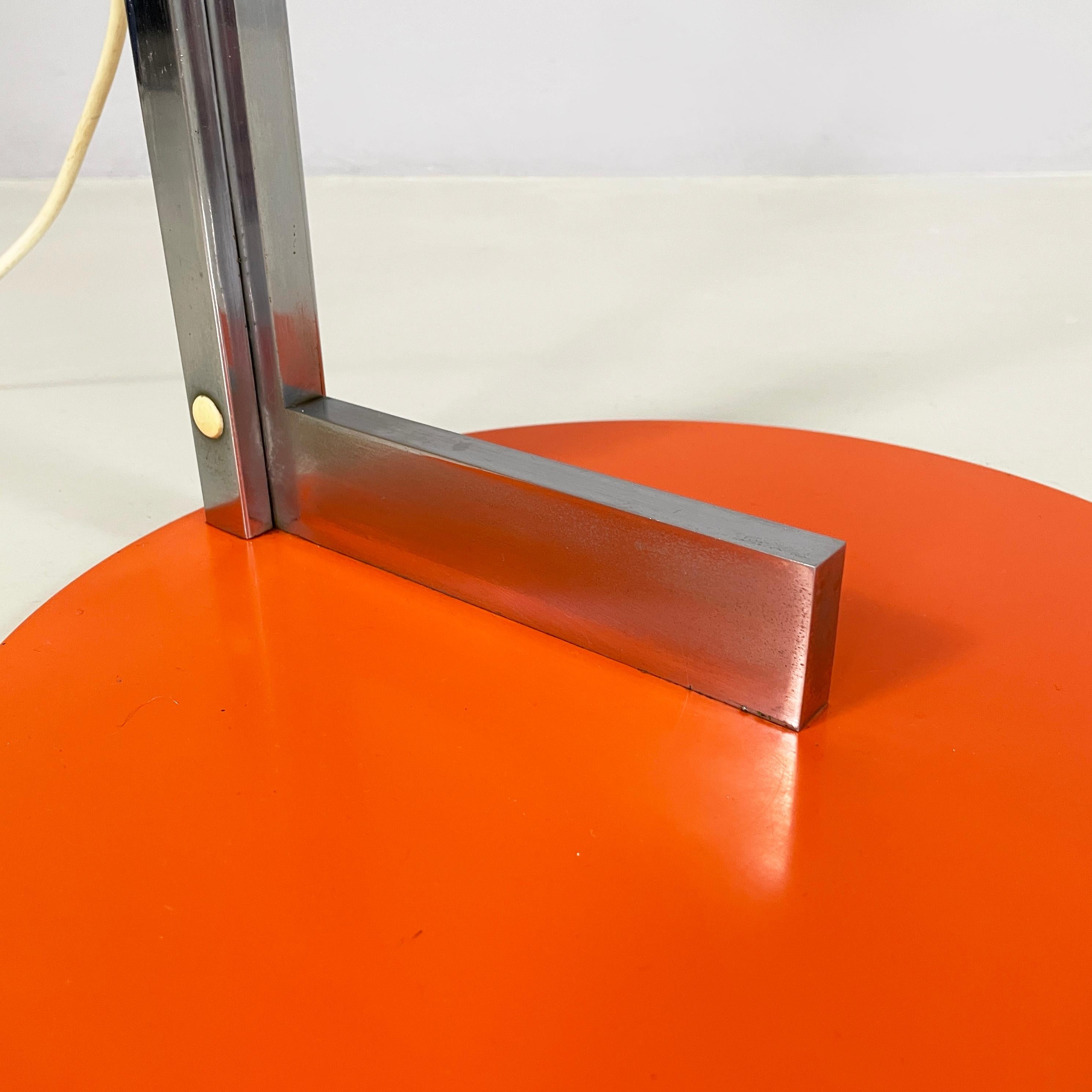 Italian space age Adjustable floor lamp in metal and orange metal, 1970s For Sale 9