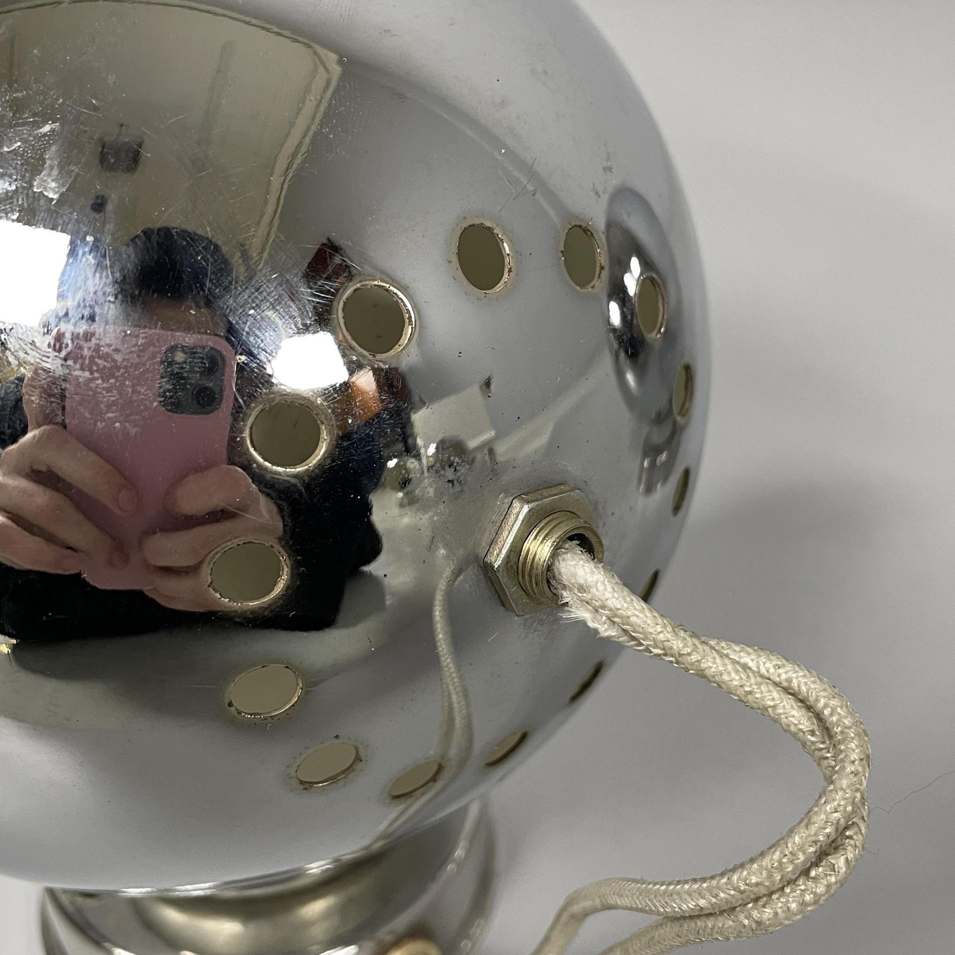 Lampes murales italiennes réglables de l'ère spatiale en acier, 1970 en vente 6