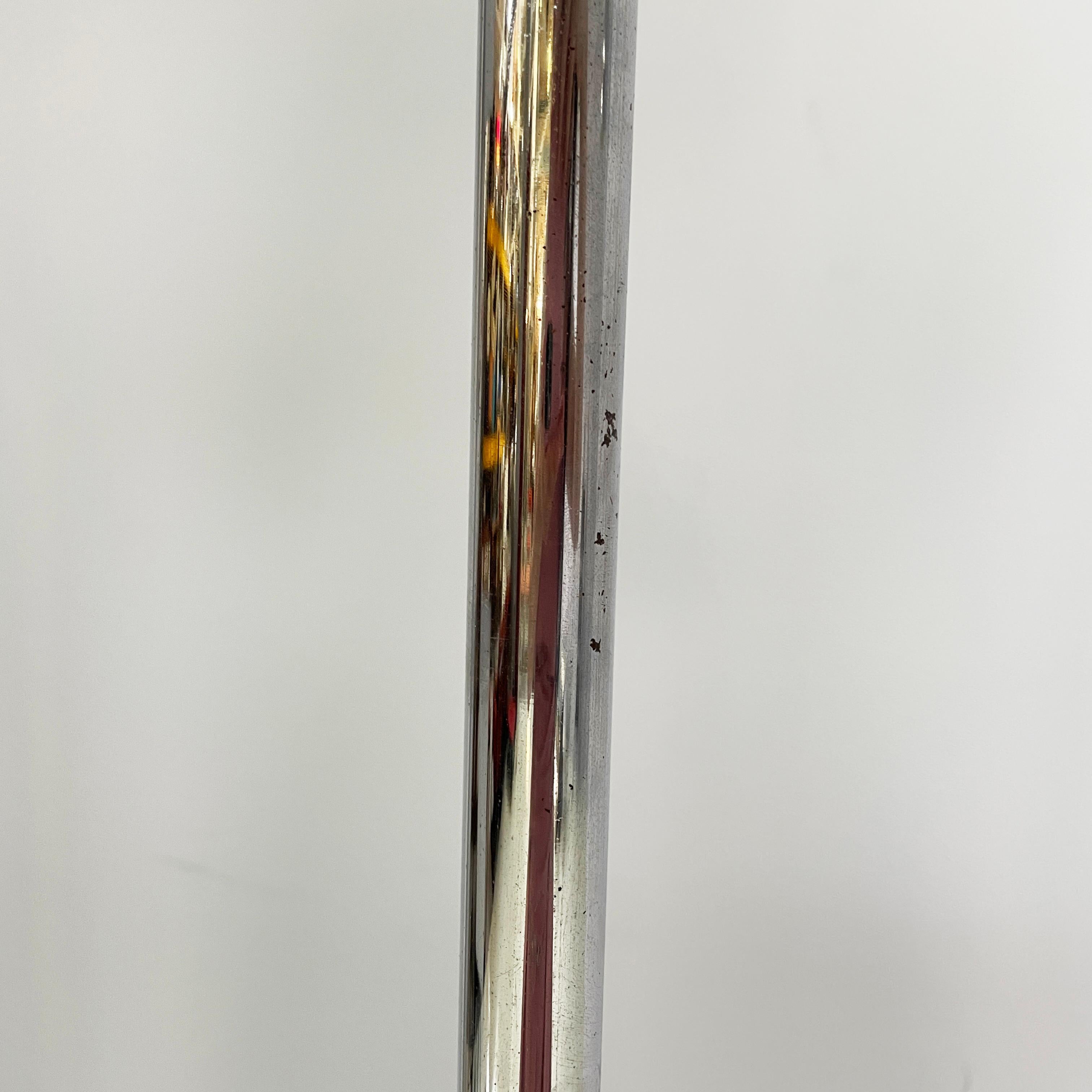 Italian space age Arched and adjustable floor lamp in chromed steel, 1970s 9
