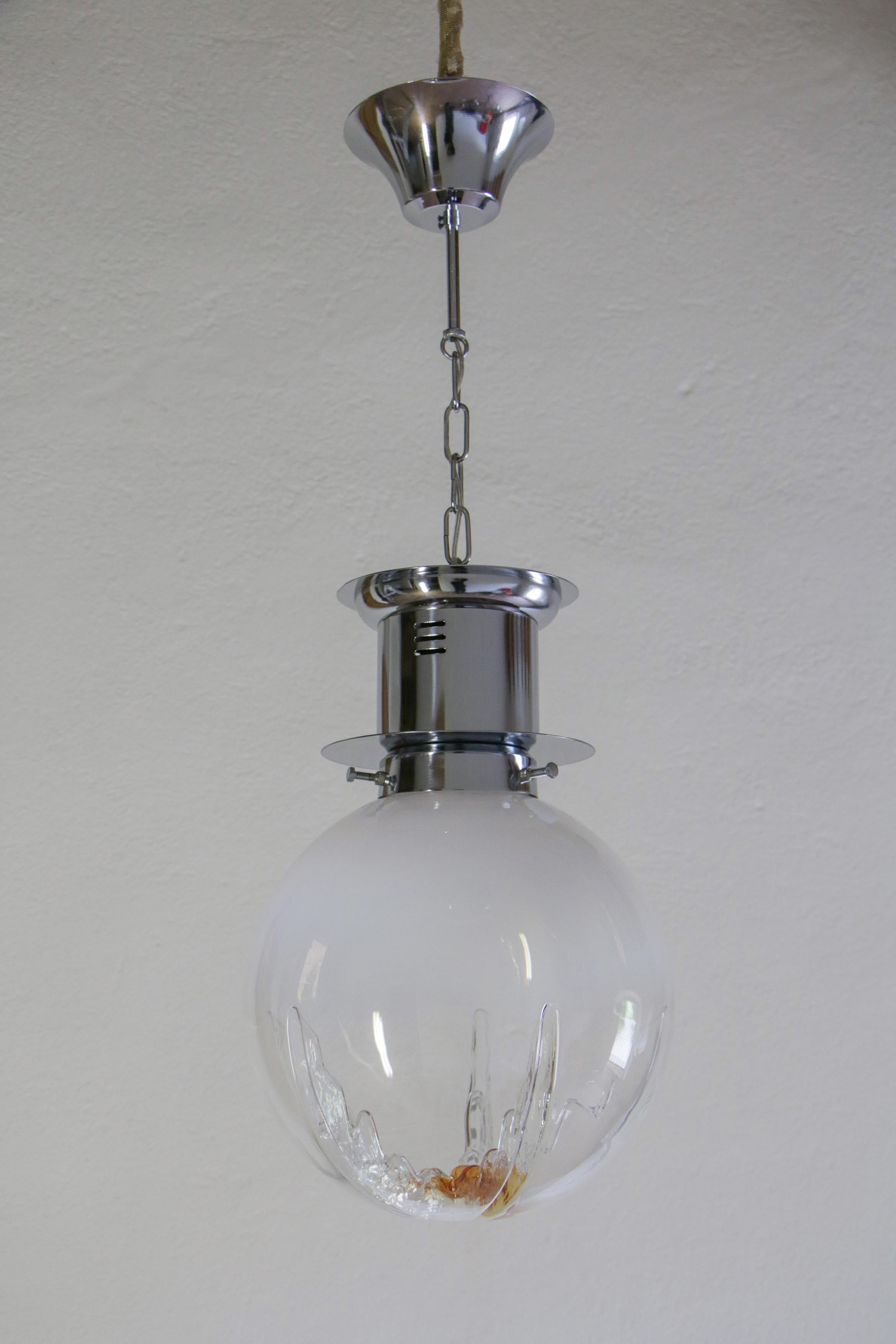 Italian Space Age Ball Pendant Ceiling Lamp Attributed to Mazzega, 1970s In Good Condition For Sale In Traversetolo, IT