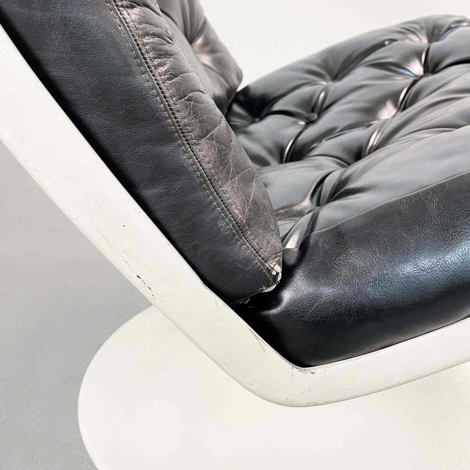 Italian Space Age Black Leather and Abs Plastic Armchair by Play, 1970s For Sale 10