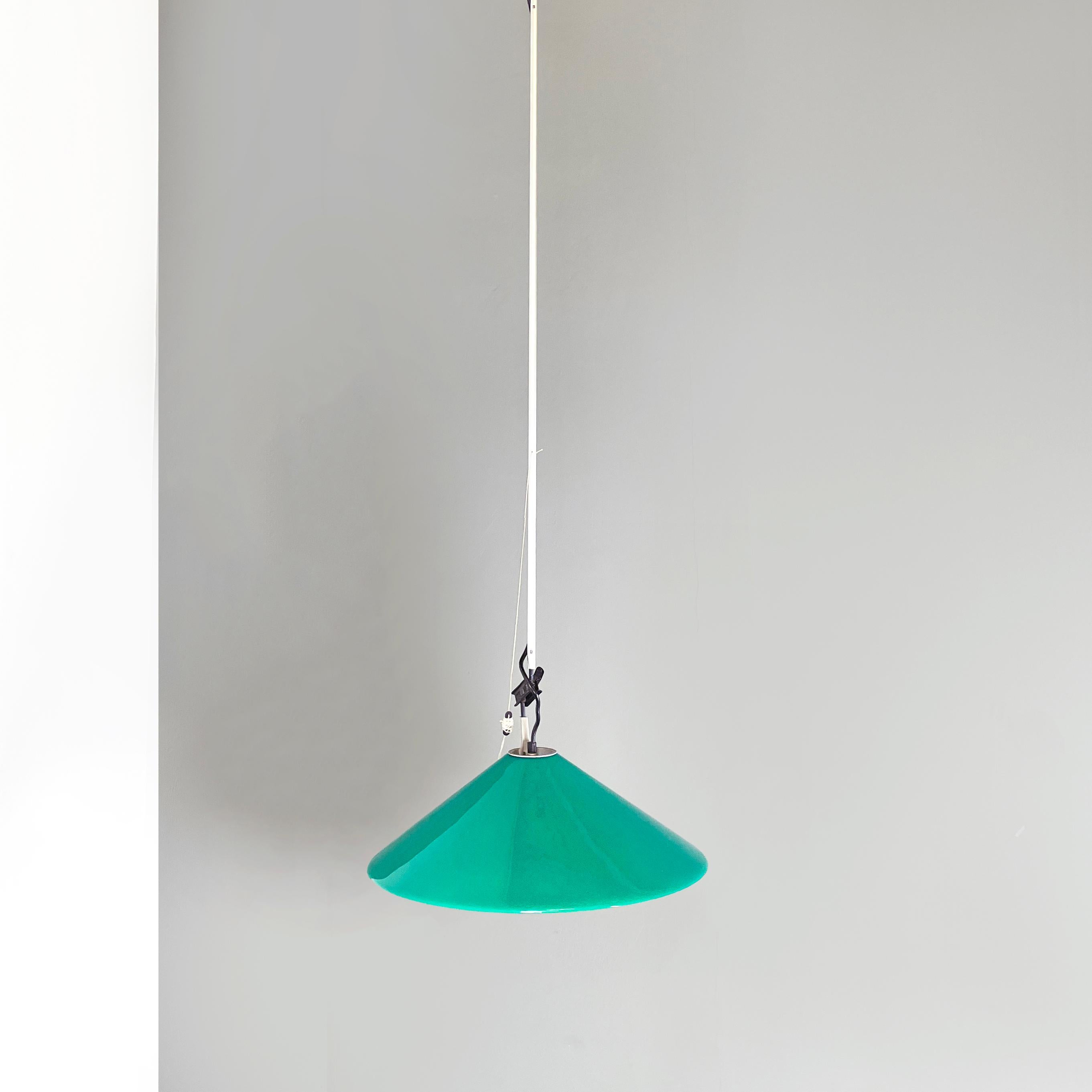 Italian space age Chandelier Aggregato by Enzo Mari and Giancarlo Fassina for Artemide, 1970s
Chandelier mod. Aggregato with conical plexiglass diffuser, externally aqua green and internally white. The structure is composed of a chromed metal