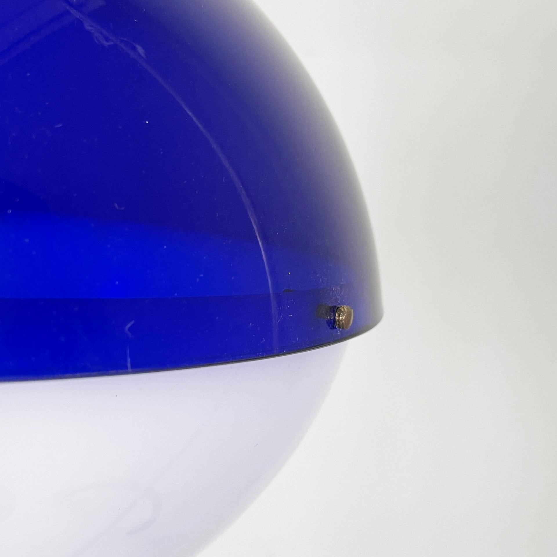 Italian Space Age chandelier in blue and white plexiglass, 1970s in vendita 5