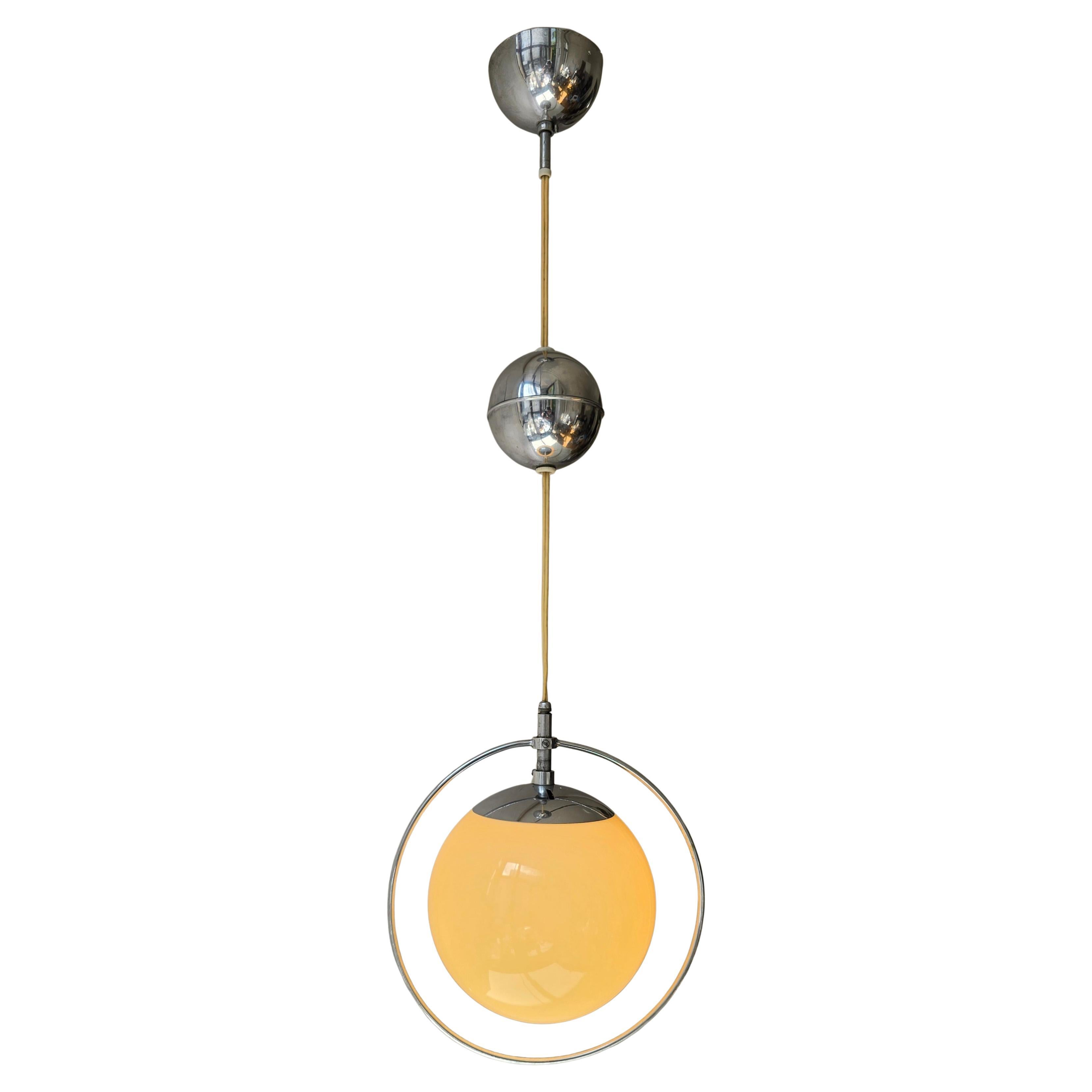 Lampada a sospensione italiana Space and Chrome e vetro, anni '70 in vendita