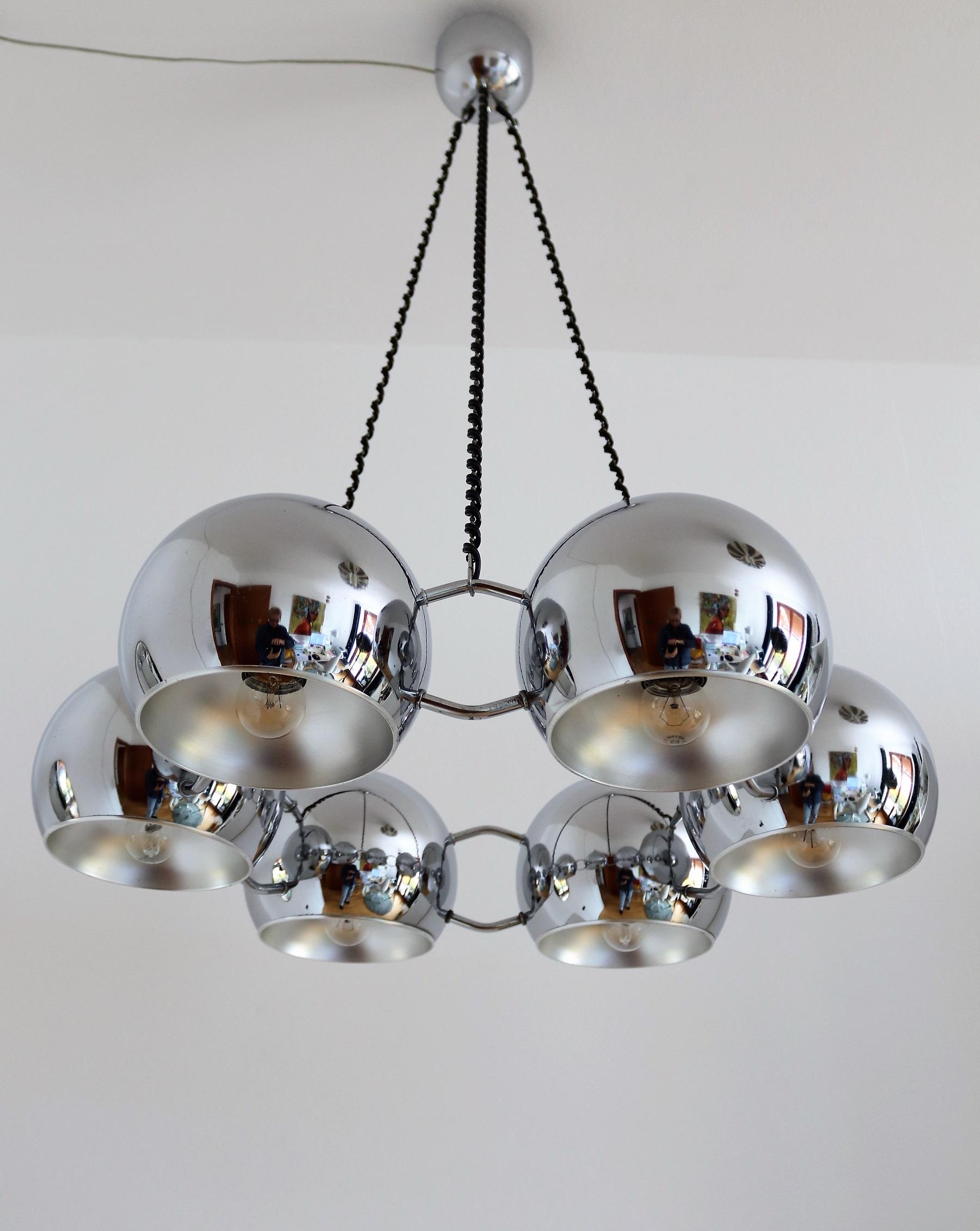 Italian Space Age Chromed Chandelier with Six Lights by Reggiani, 1970s 6