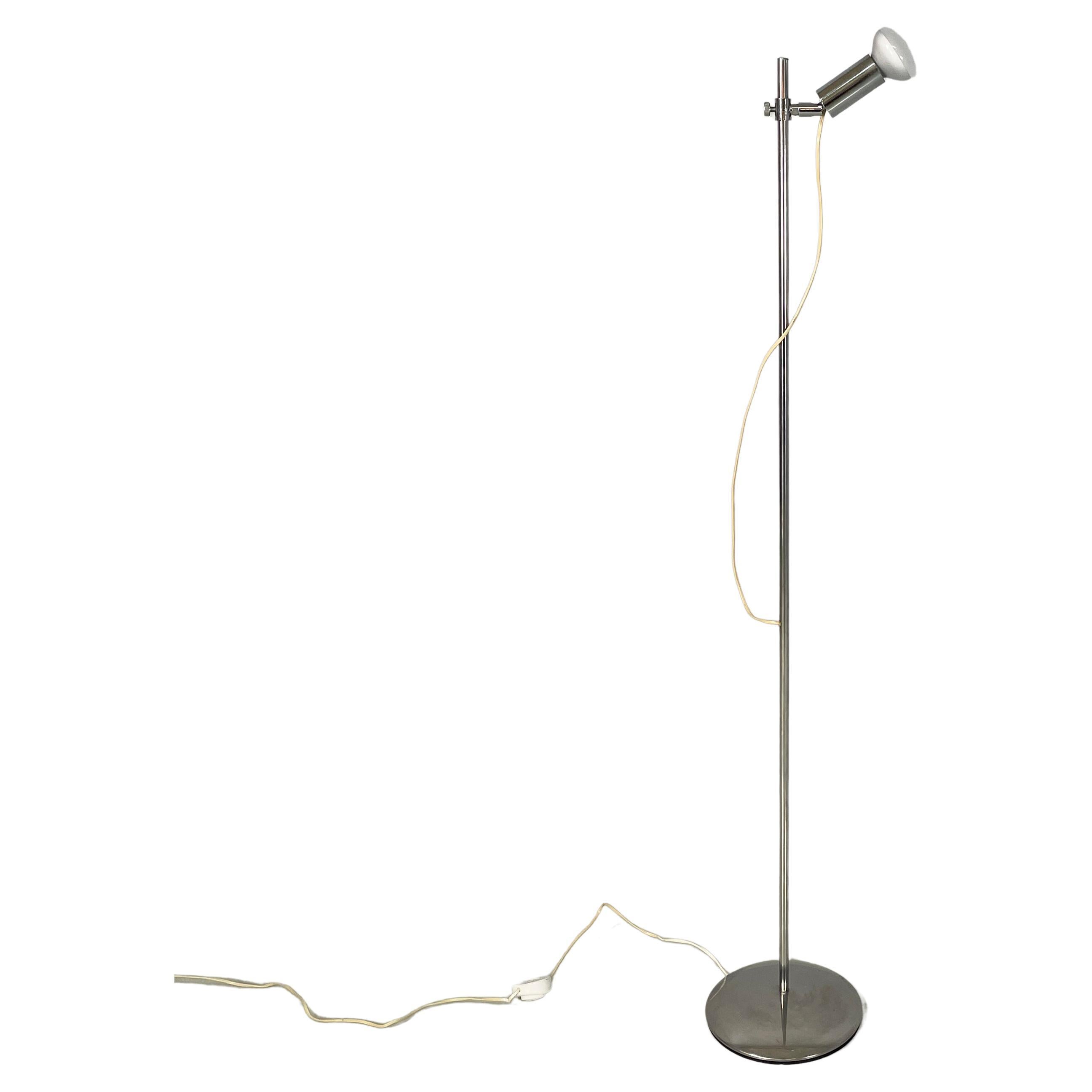 Italian space age Chromed metal Adjustable floor lamp by Reggiani, 1970s For Sale