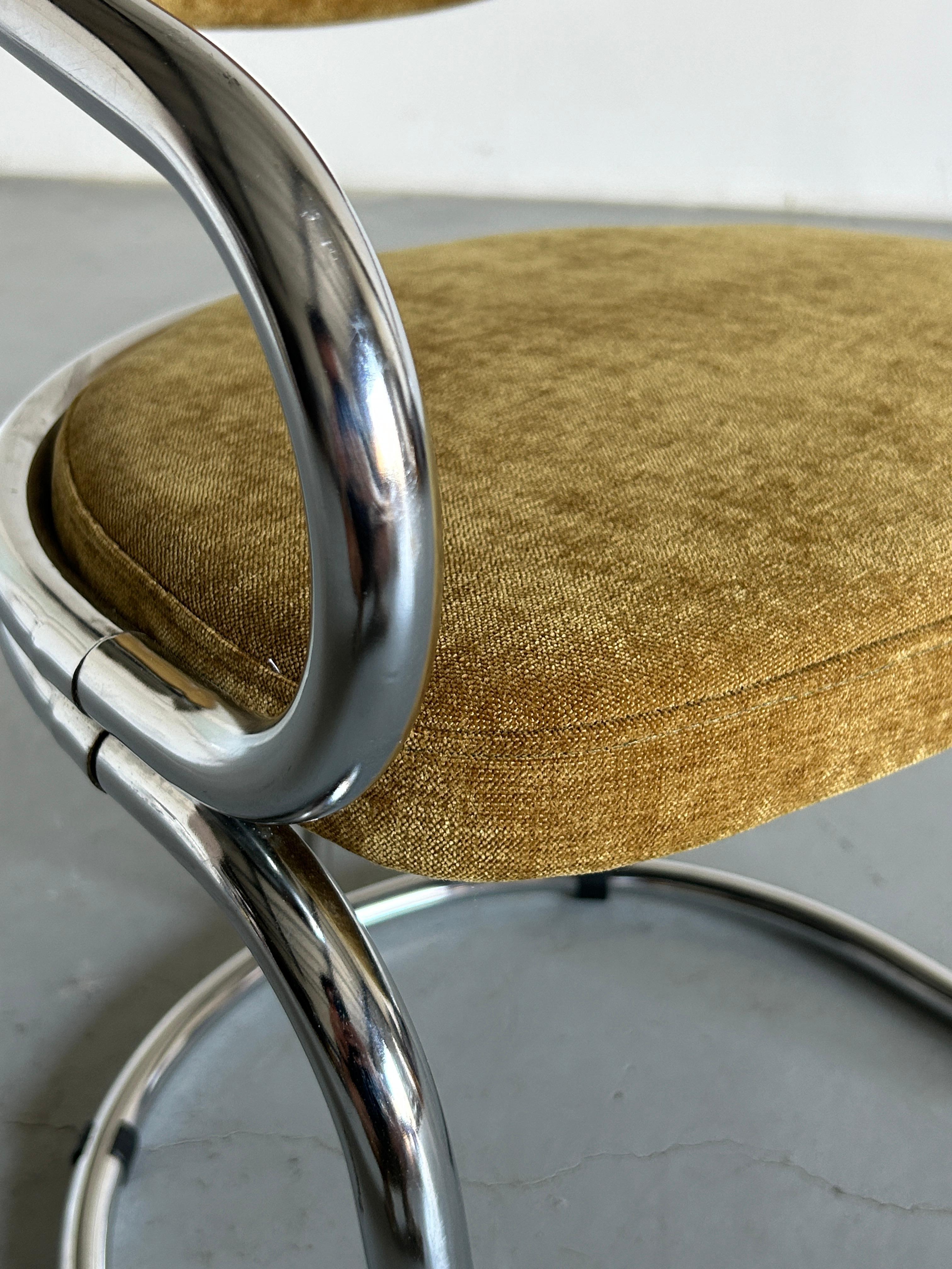 Italian Space Age Chromed Tubular Steel Cantilever Char, 1980s Italy 4