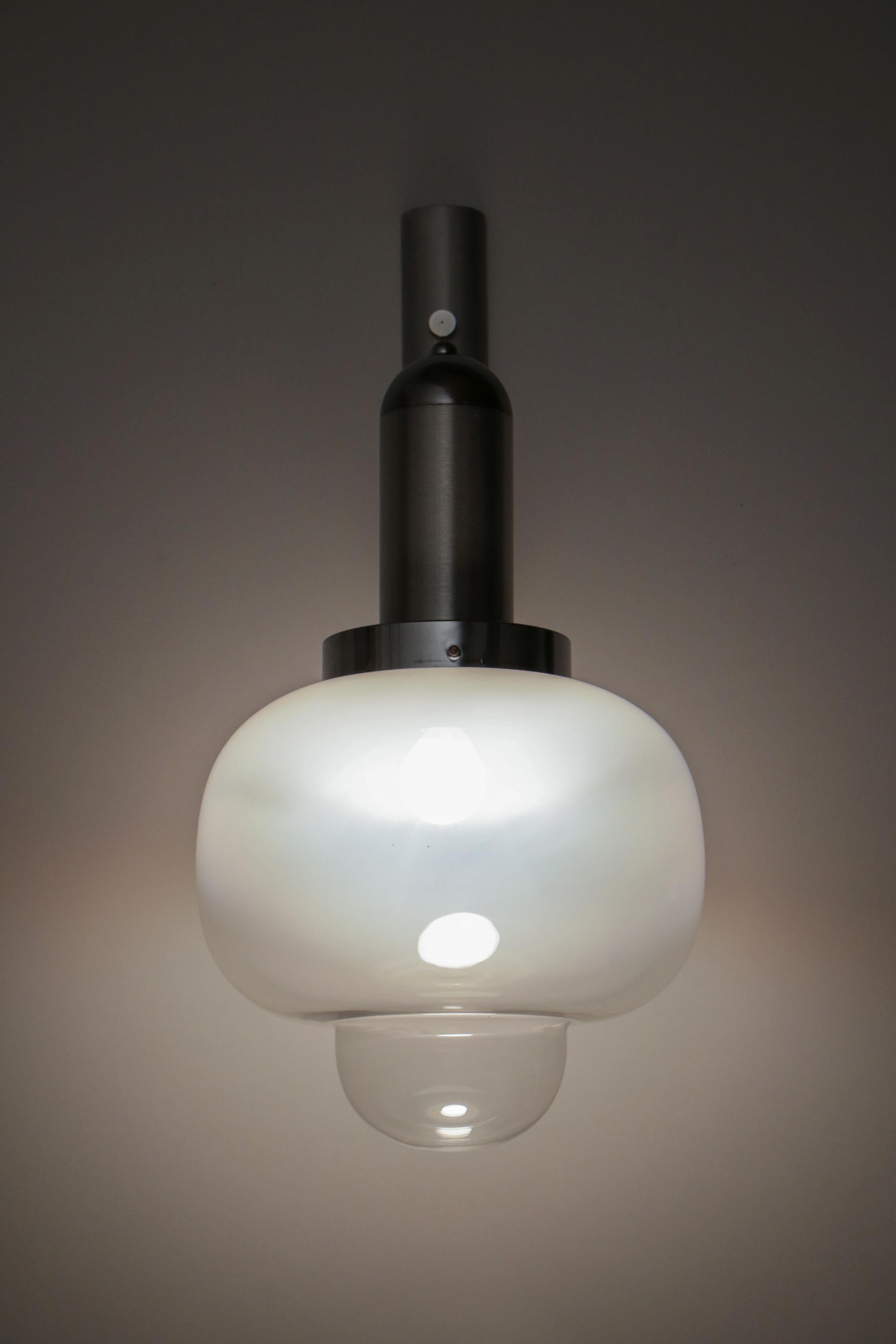 Italian Space Age Chromed Wall Milk Murano Glass Lamp by Gaetano Sciolari, 1960s For Sale 6
