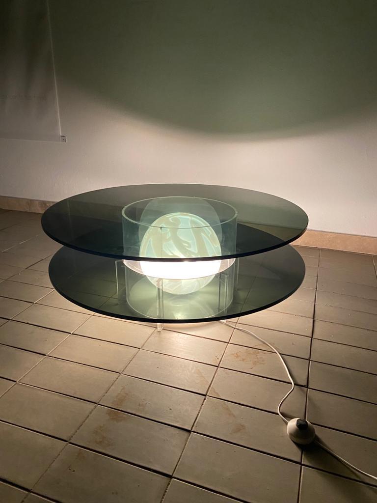 Italian Space Age Coffee Table in Smoked Glass Plexiglass Base with Murano 1970 For Sale 2