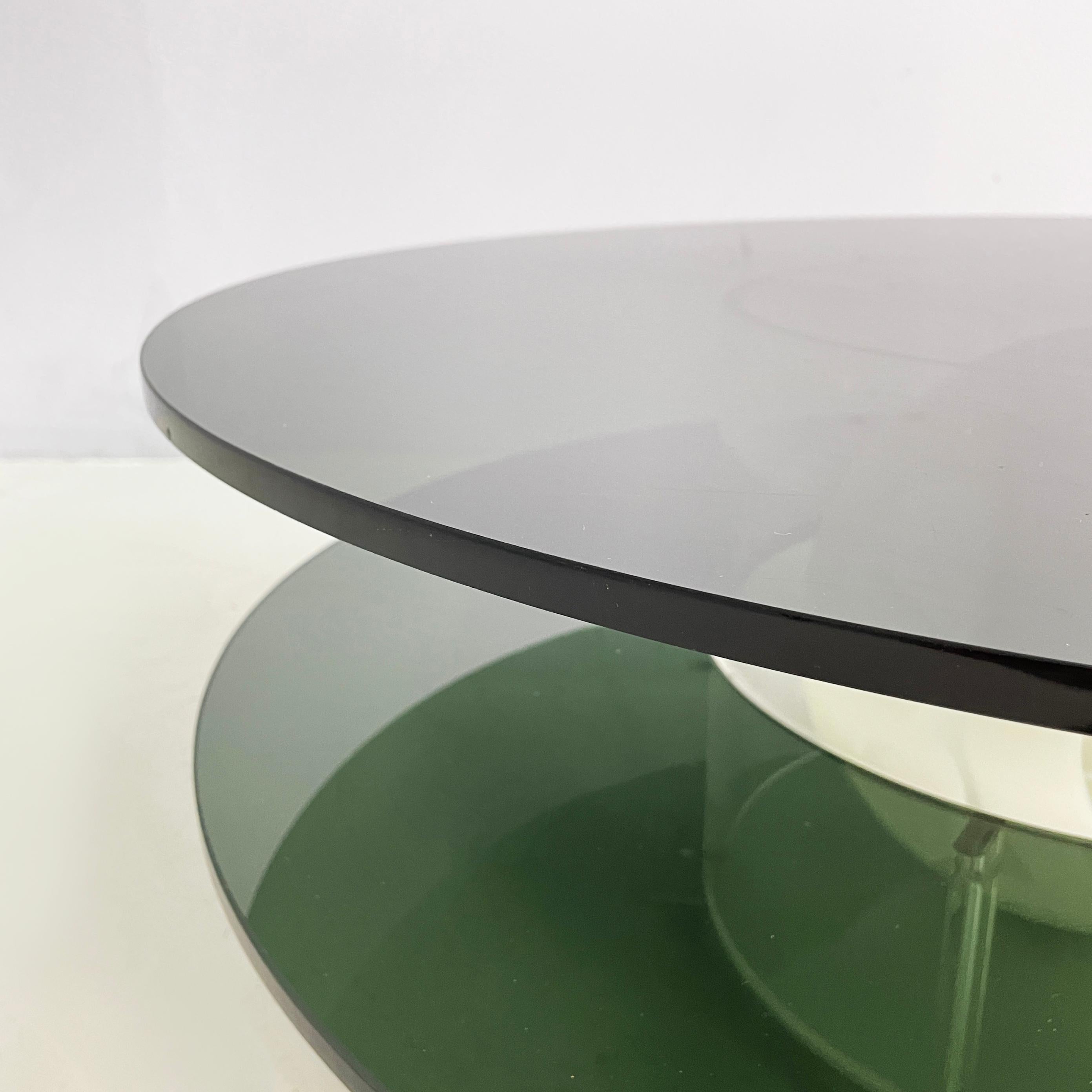 Italienischer Couchtisch aus Rauchglas und Plexiglas im Raumzeitalter mit Lampe, 1970er Jahre (Glas) im Angebot