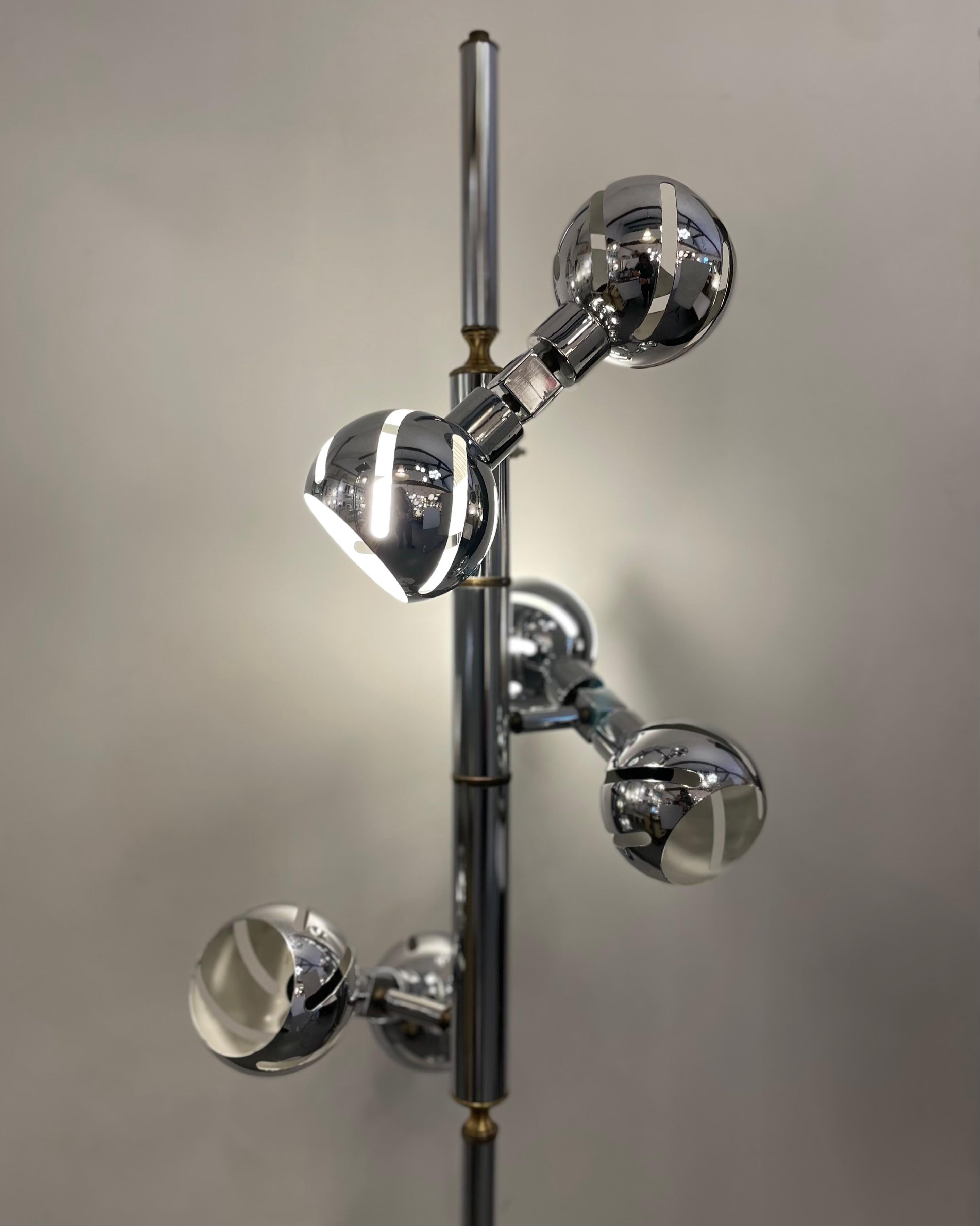 Lampadaire italien de l'ère spatiale, 1970 en vente 4